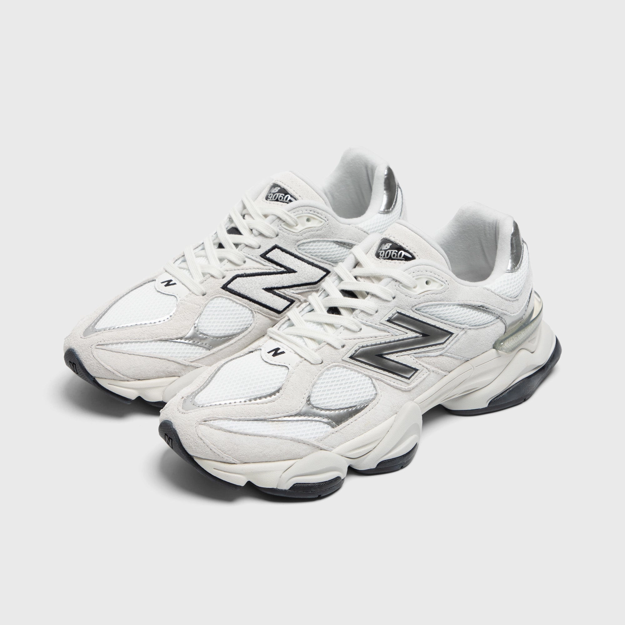 synthetic - lining shoes Slim - fit New Balance 9060 White / Silver