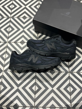 Relax Feel New Balance 990 V4 JJJJound Black (Taille 44)