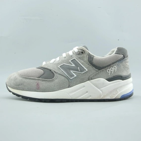 NEW BALANCE 999 sporty shoe appeal