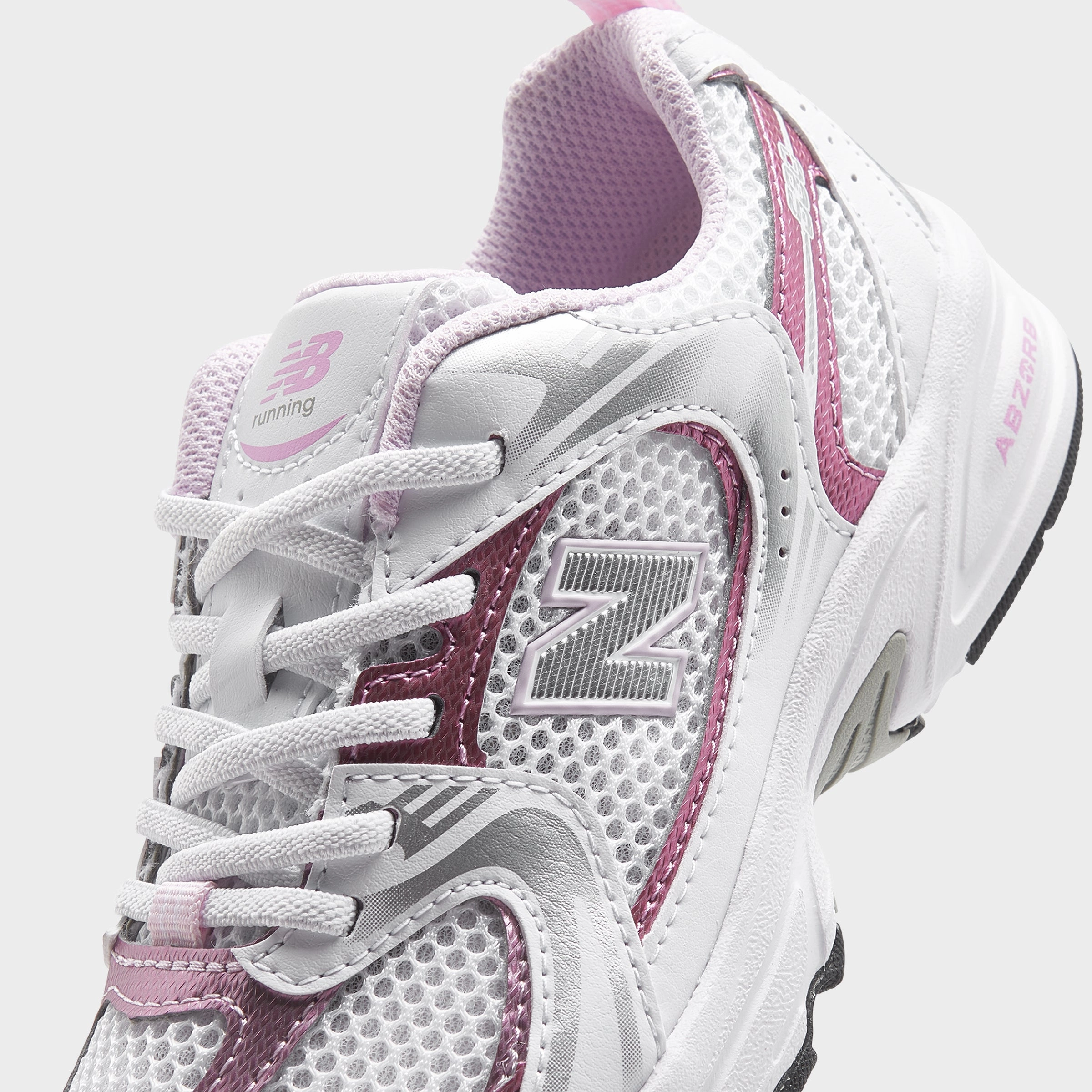 reflective details shoes New Balance Children's 530 White / Pink Sugar