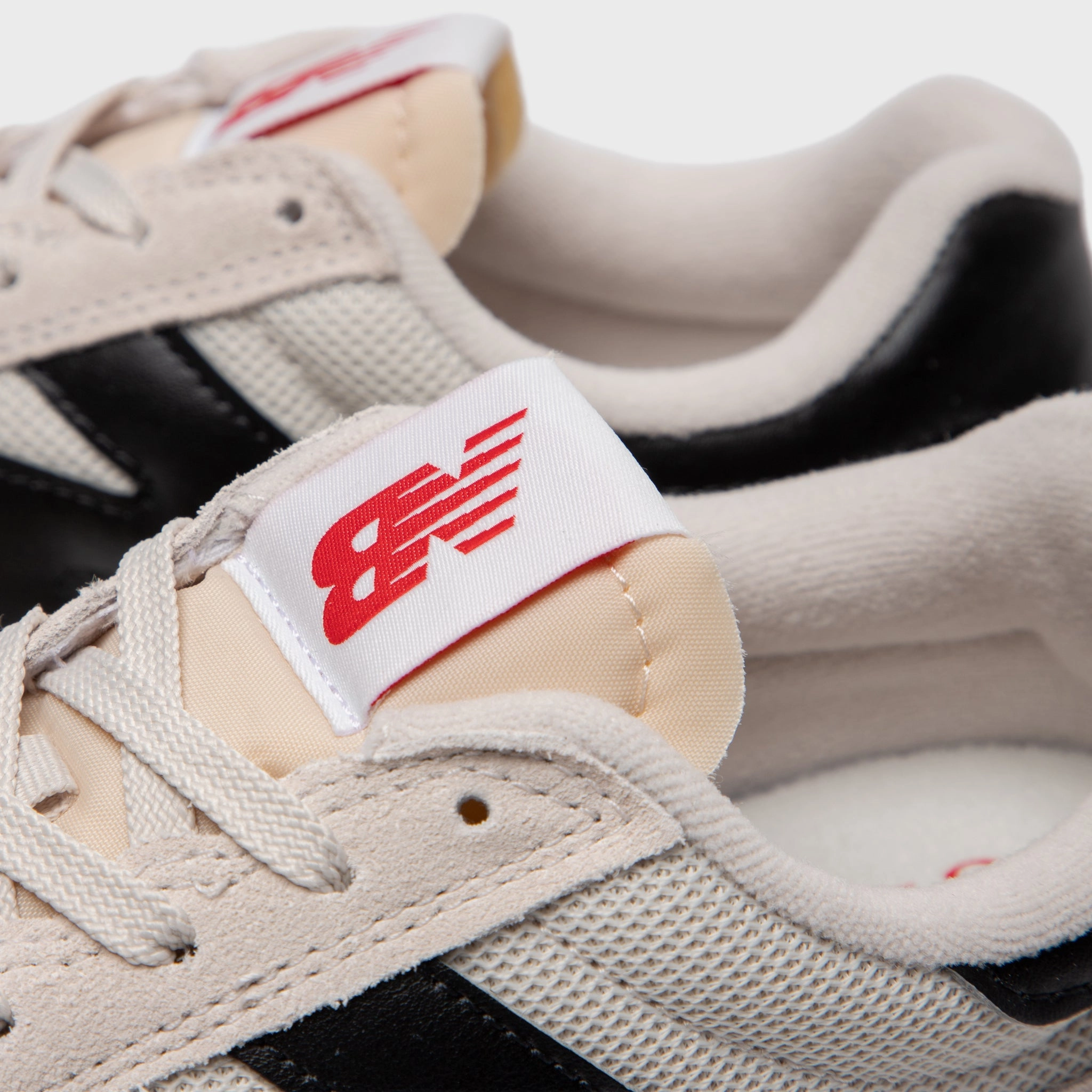 New Balance CT302RF Moonbeam / Black - Team Red recycled material shoes running in a race shoes