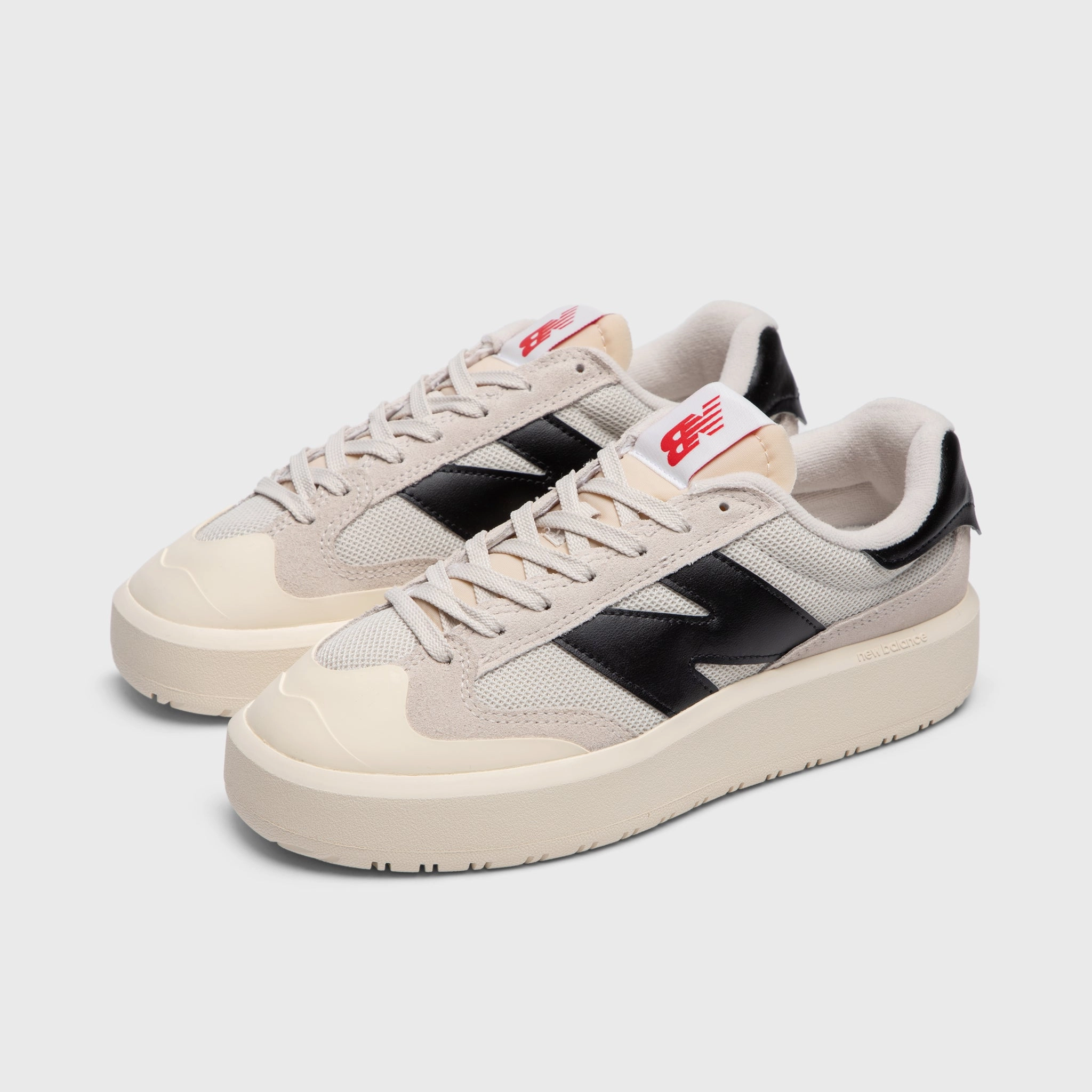 firm - midsole shoes running in stadium New Balance CT302RF Moonbeam / Black - Team Red