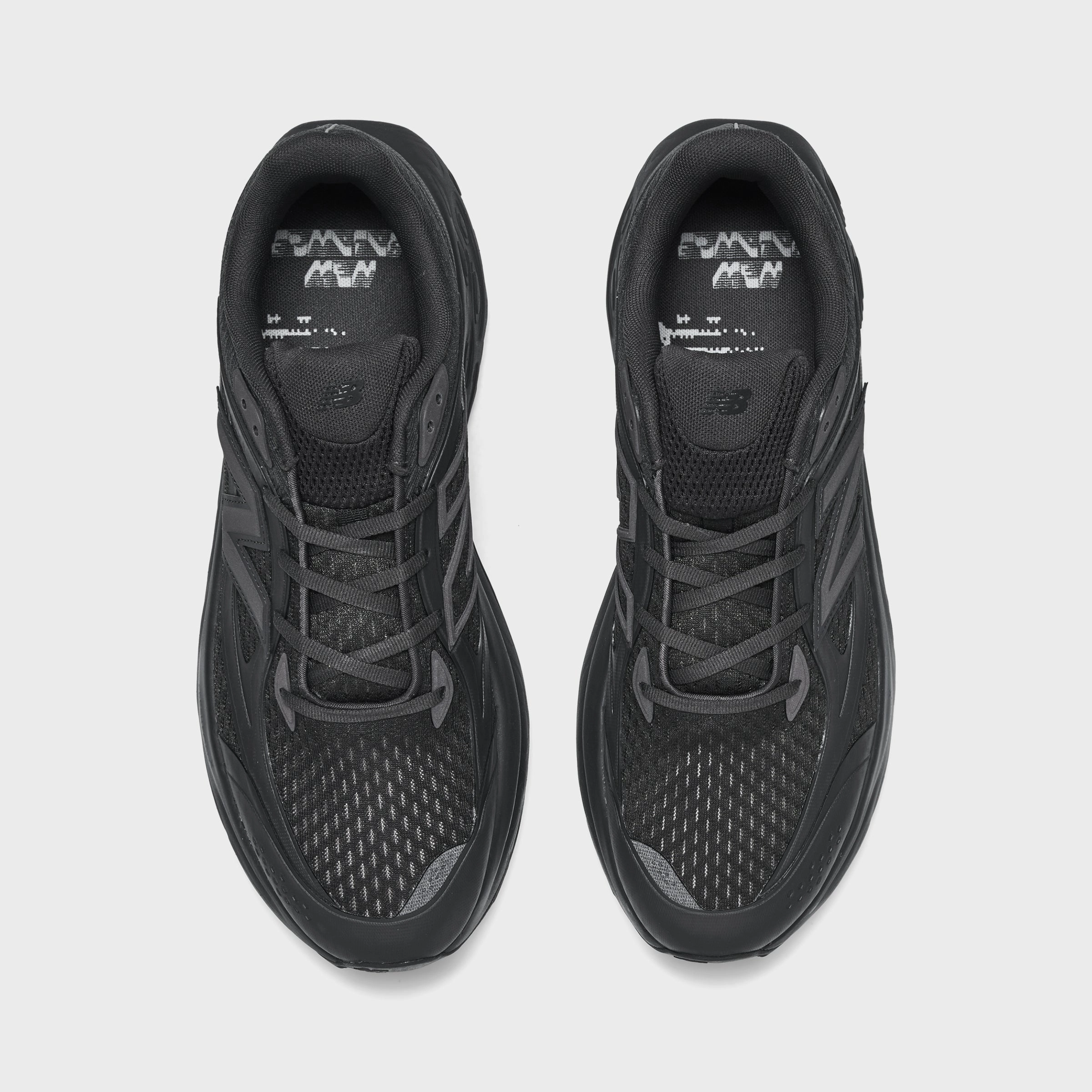 New Balance Fresh Foam Trainer Black / Grey Trail Cushioning
