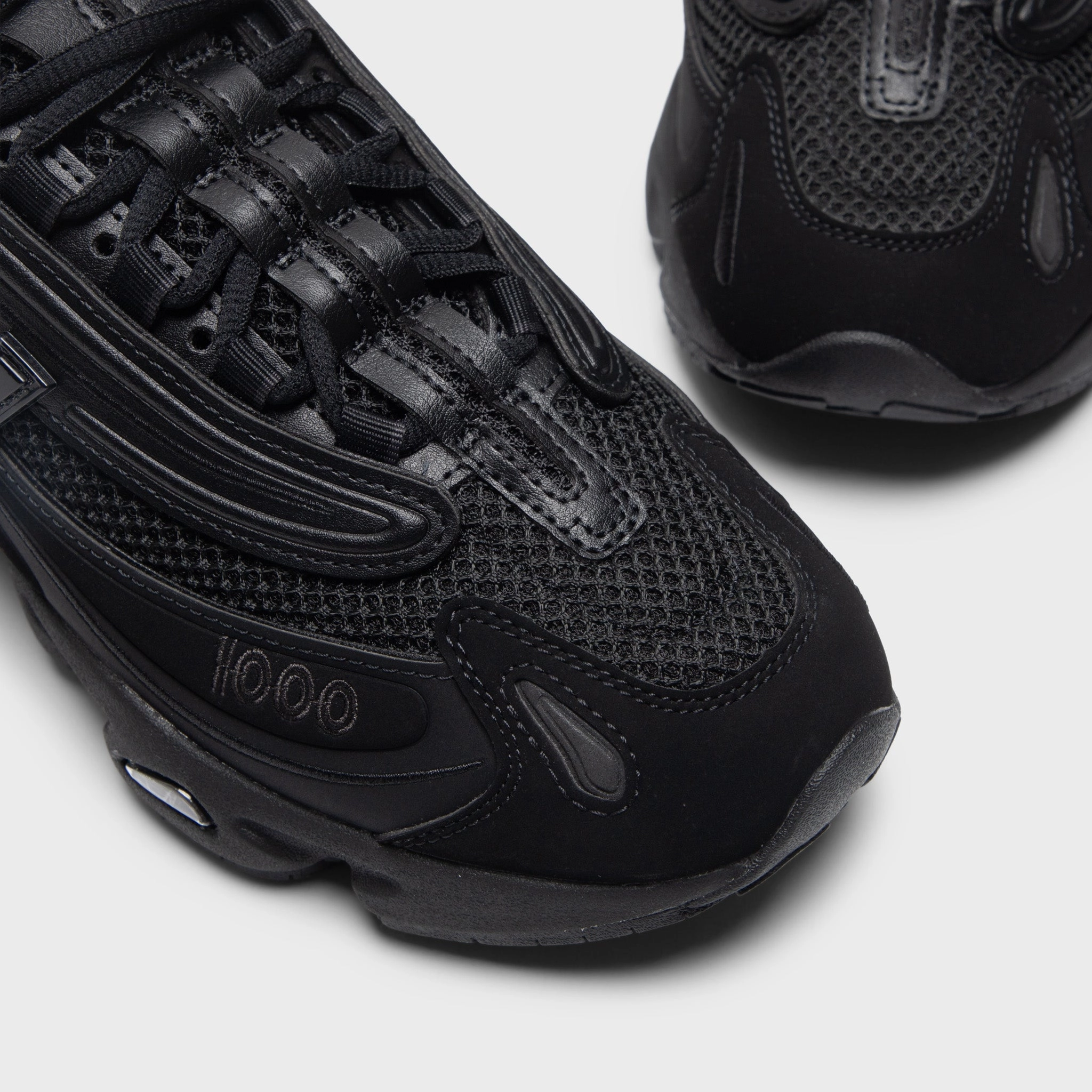 New Balance M1000 Black / Black marathon - specific shoes