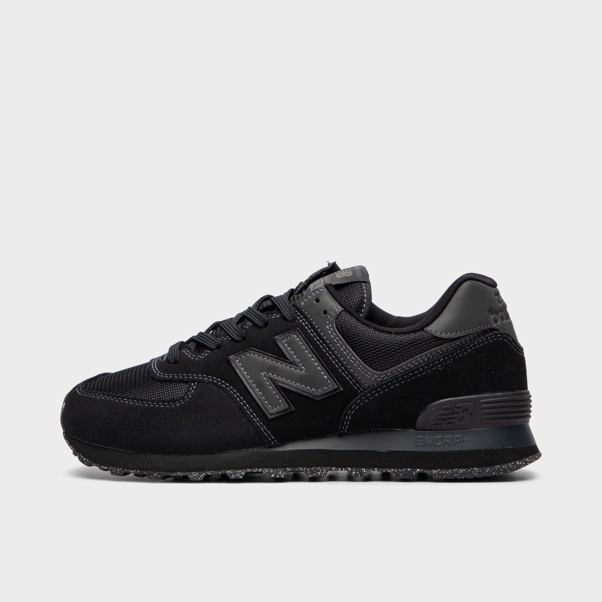 thriller - themed running shoes New Balance ML574EVE / Black
