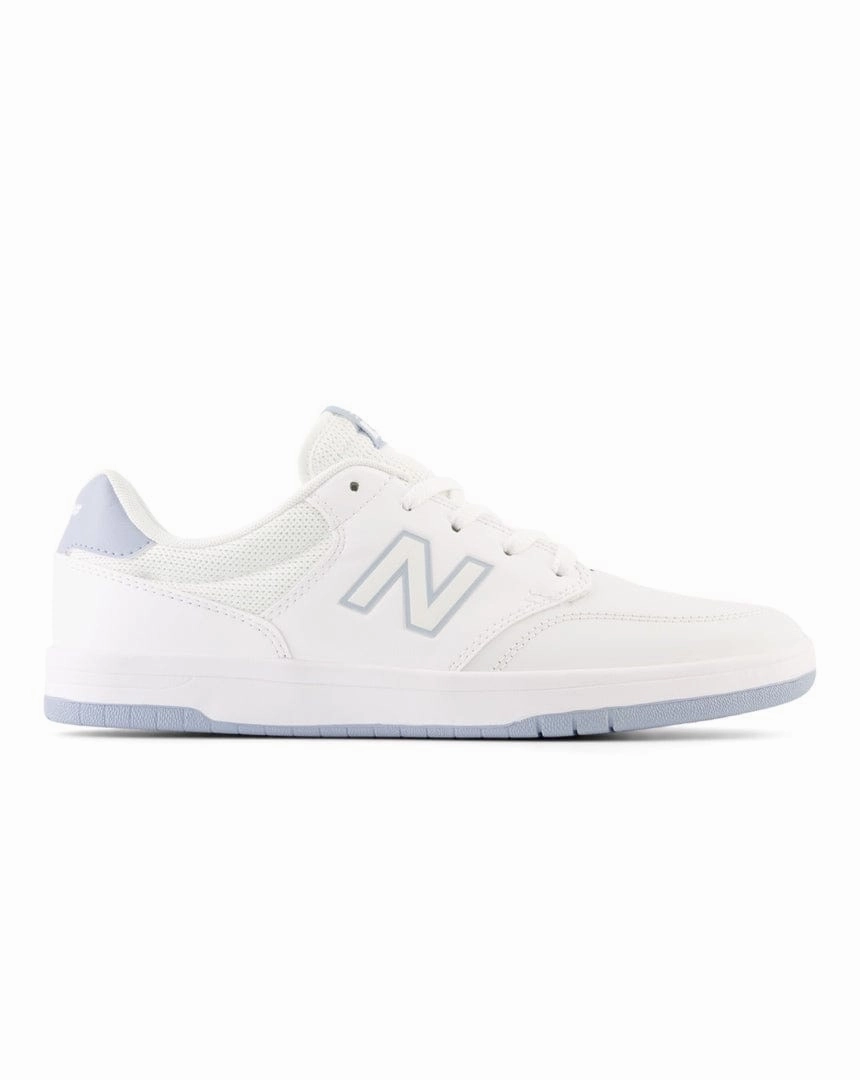 Versatile Sole New Balance Numeric 425 - White / Grey