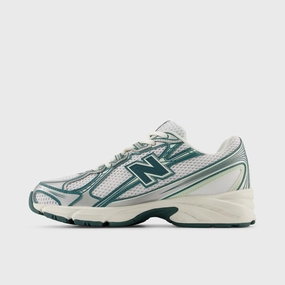Sand - Resistant New Balance U740 New Spruce White / Marsh Green