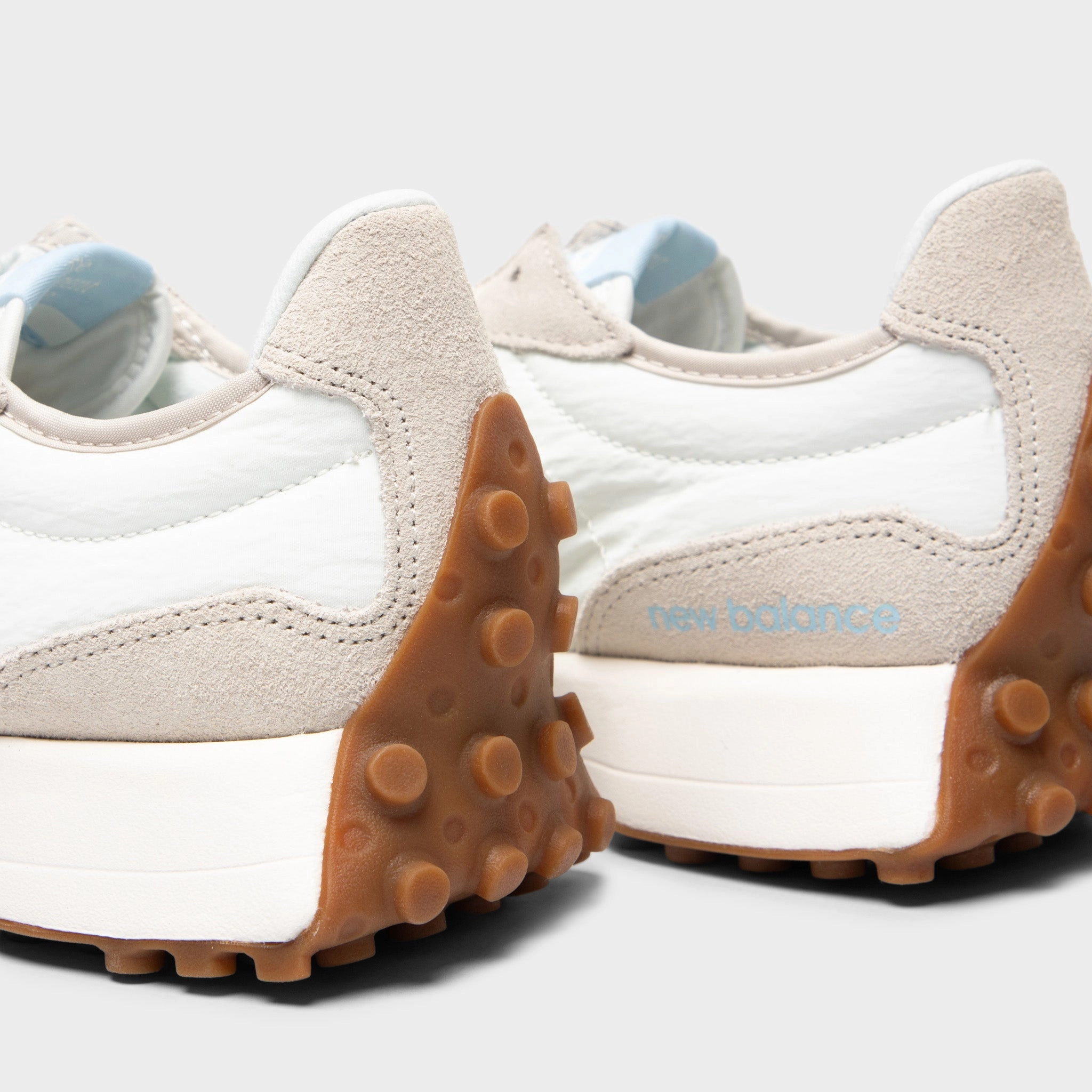 New Balance Women's 327 Tan / Light Blue Beginner runner