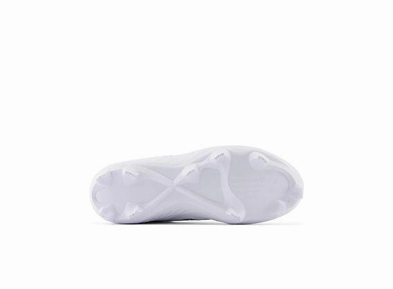 bright shoes suitable for races New Balance Women's Fresh Foam Velo V3 Molded Softball Cleats - White - SPVELOW3
