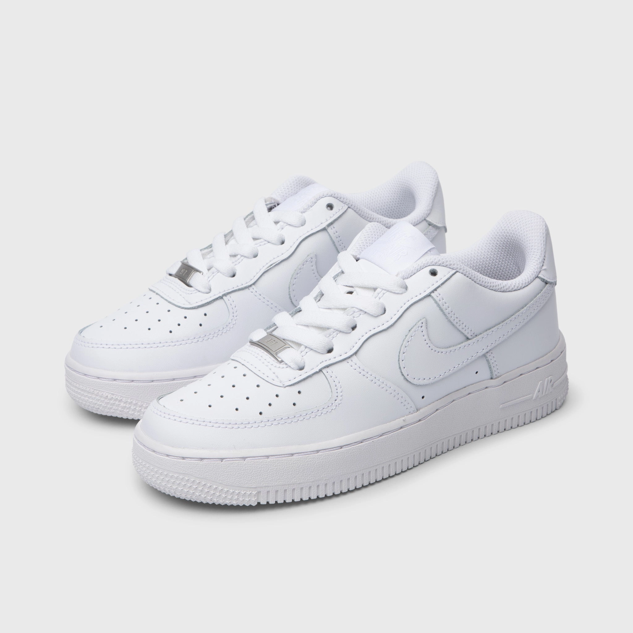 Sharp Turns Nike Air Force 1 LE GS White / White