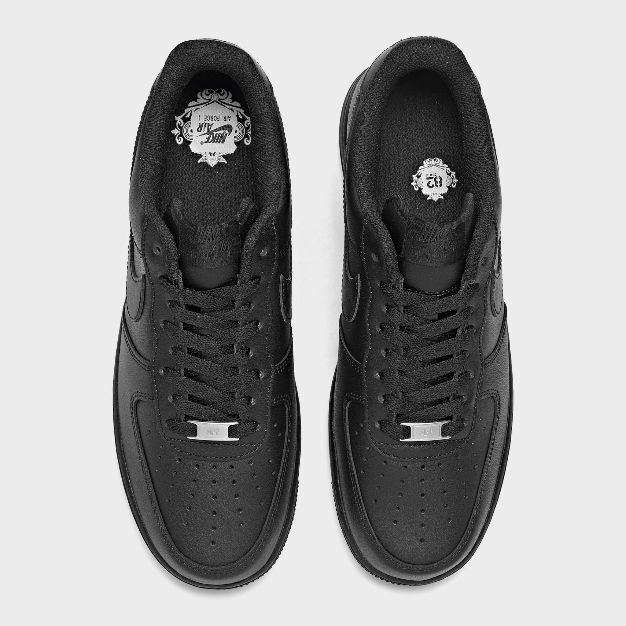 Traction Grooves Stride Optimizer Nike Air Force 1 '07 Black / Black