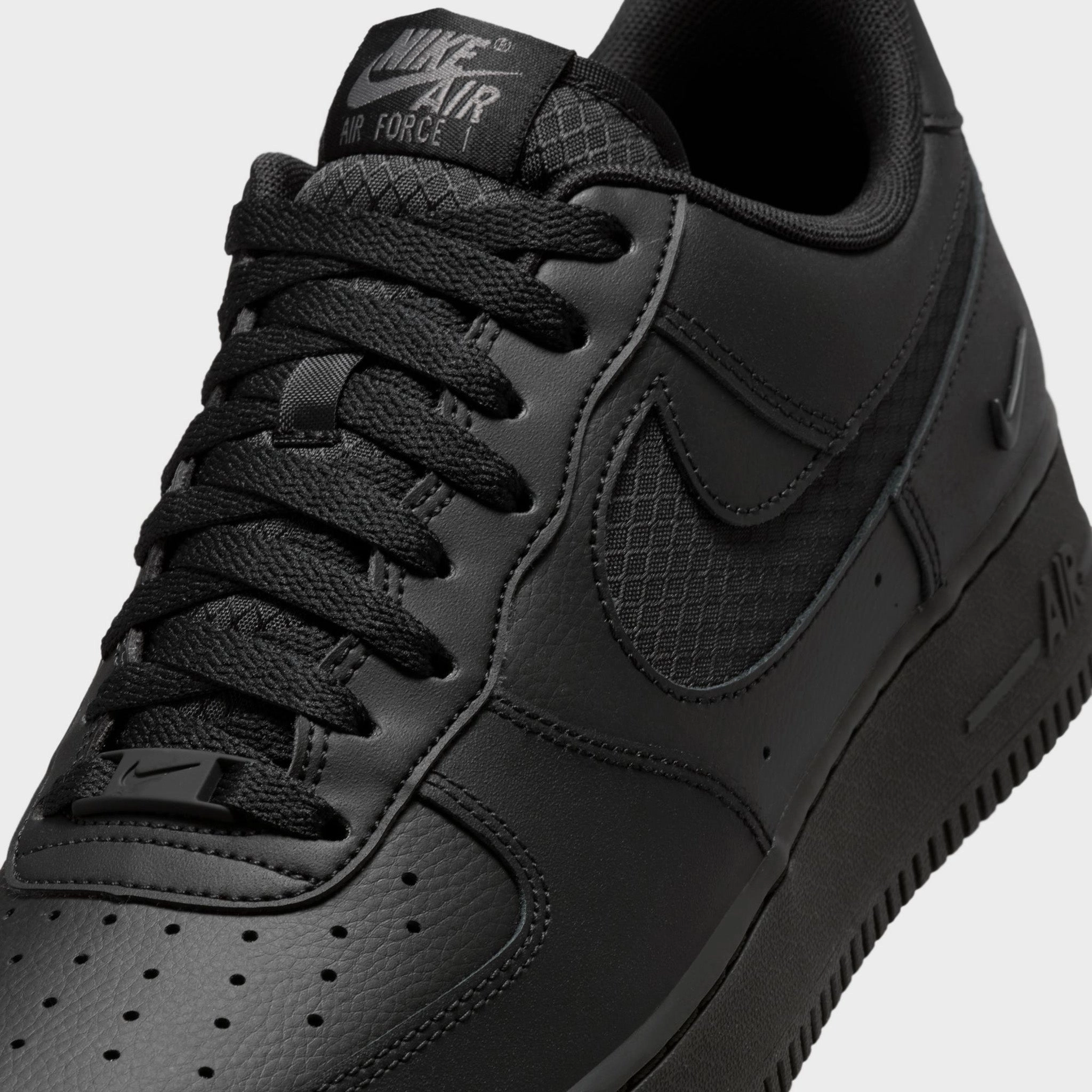 Dynamic Movement Lock Youth Sports Style Nike Air Force 1 '07 LV8 Black / Black - Anthracite