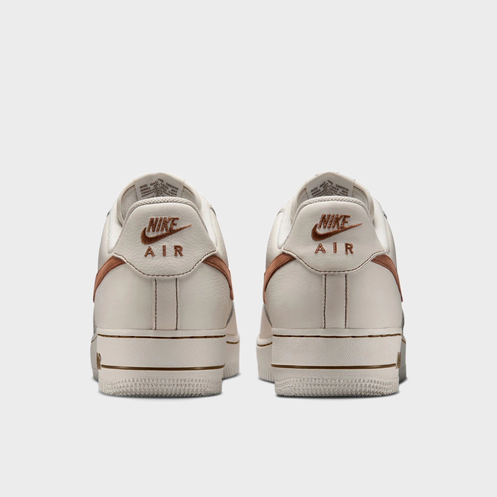 Multi Layer Midsole Tech Nike Air Force 1 '07 LV8 Ivory / Saddle Brown