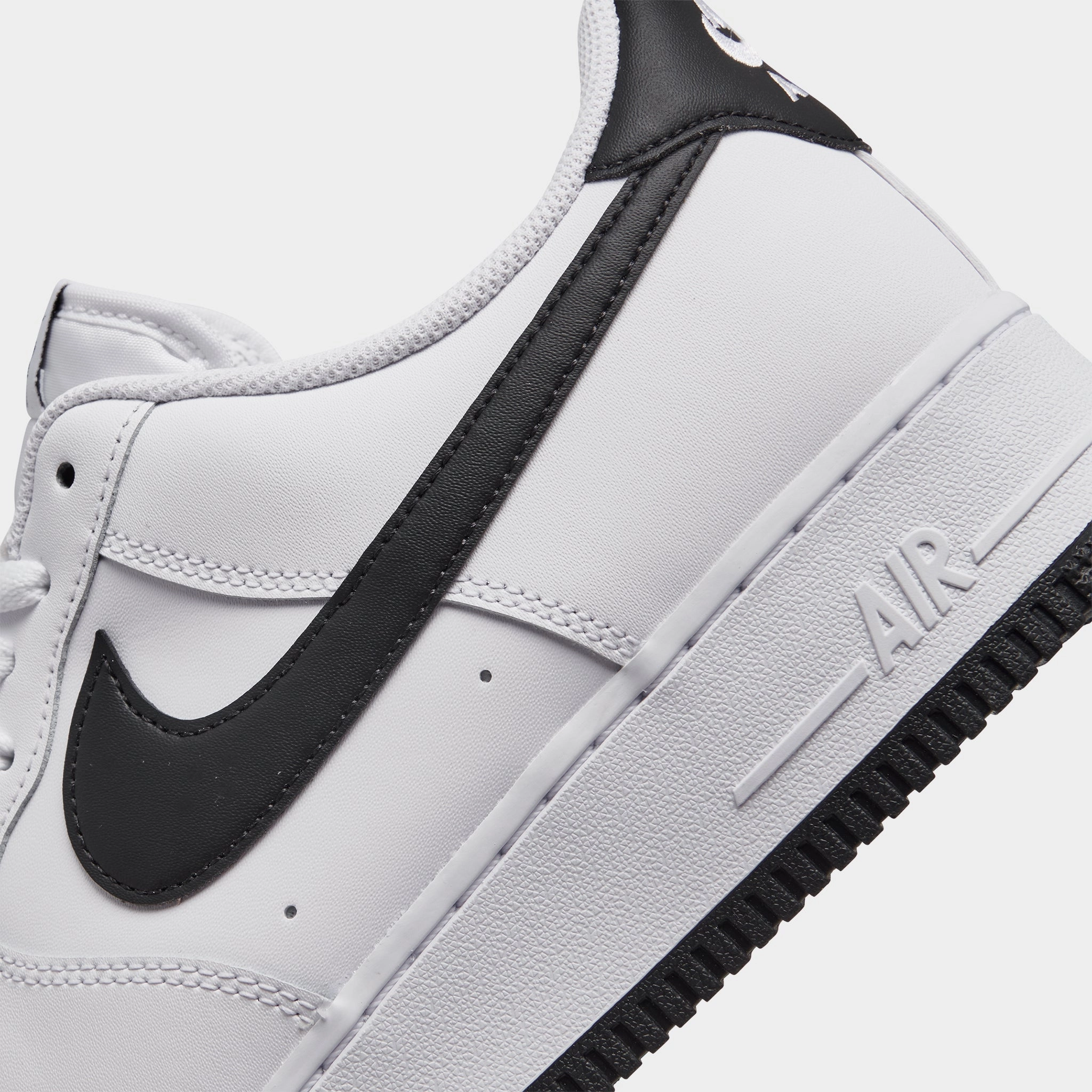 Nike Air Force 1 '07 White / Black - White Comfortable