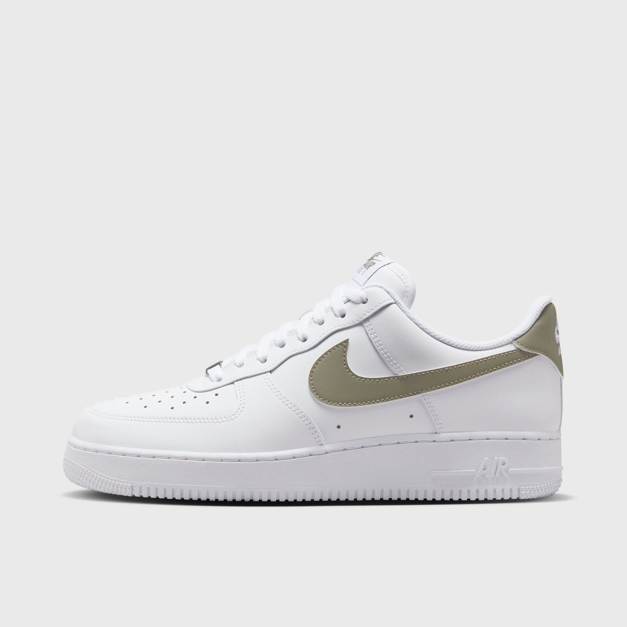 Arch Stability Feature Nike Air Force 1 '07 White / Light Army
