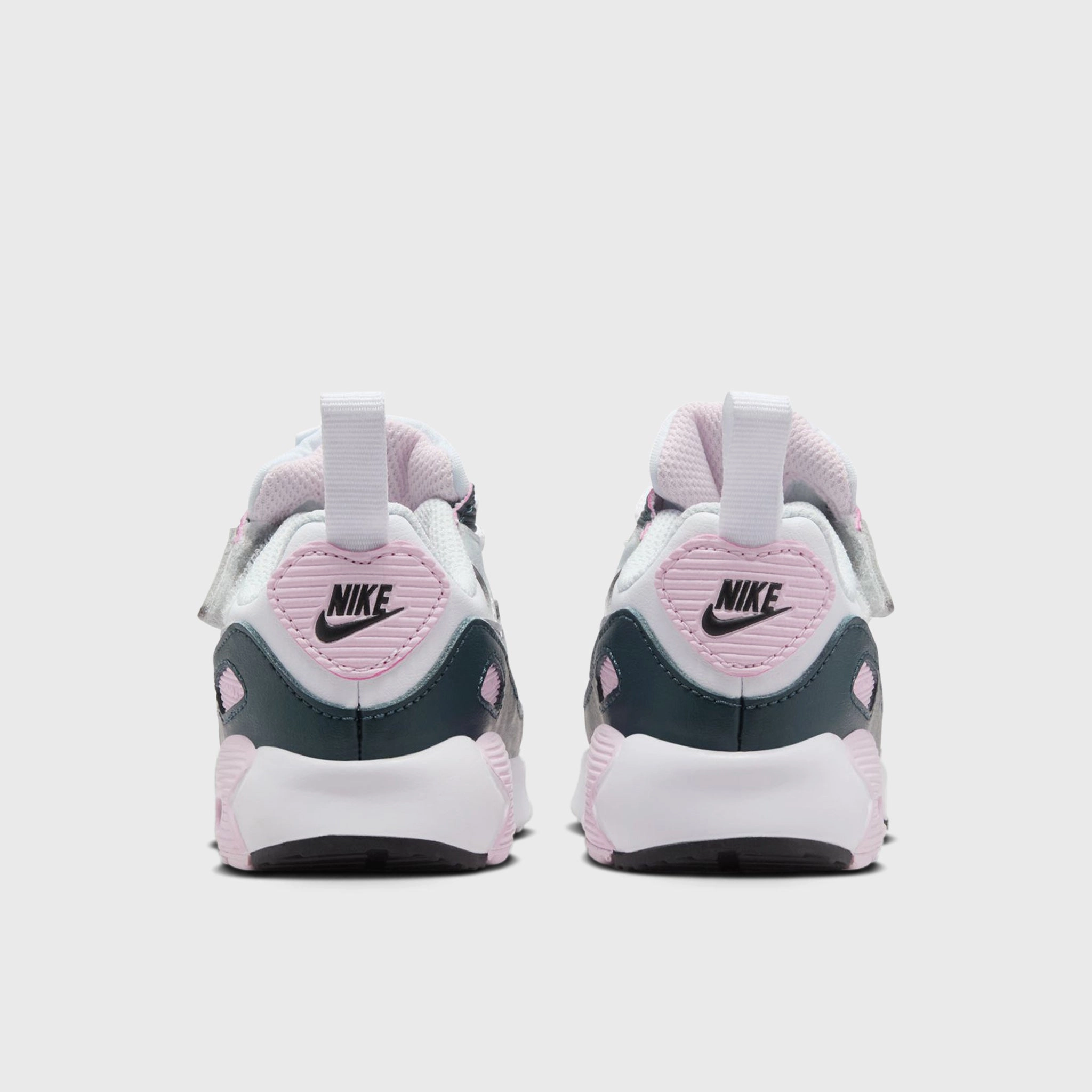 Clean Lines Nike Air Max 90 TD EasyOn White / Wolf Grey - Pink Foam