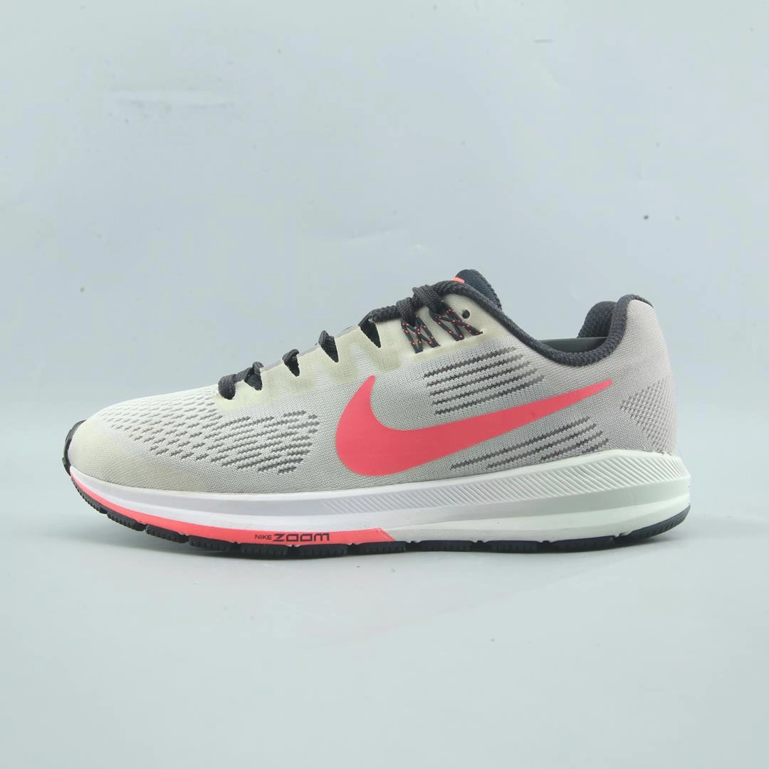 NIKE  AIR ZOOM STRUCTURE 21 sports event participation