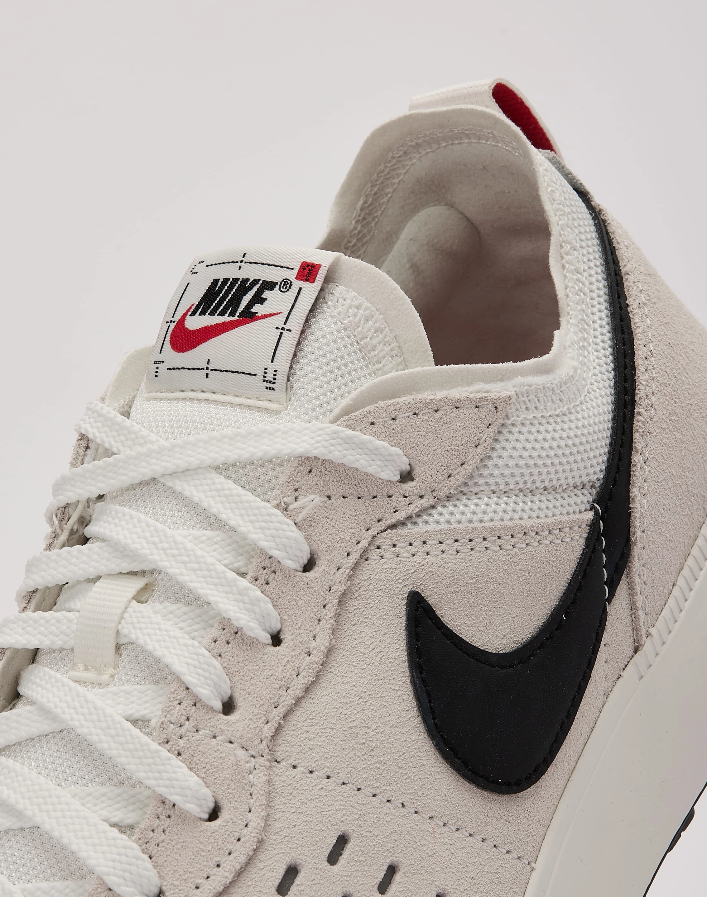 Adjustable Straps Quiet Step Nike C1TY