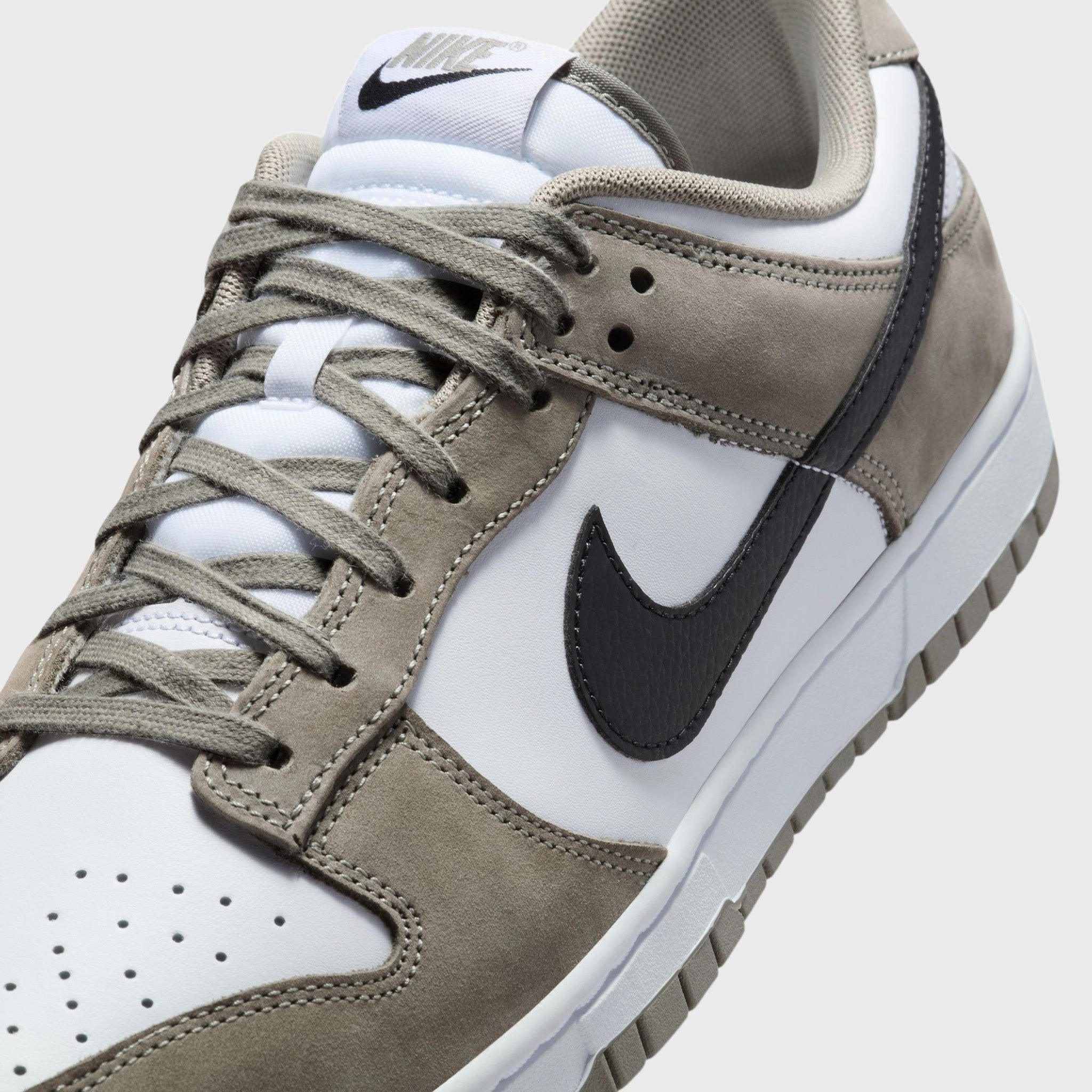 Comfortable Footbed Turn Hike Nike Dunk Low Grey / White