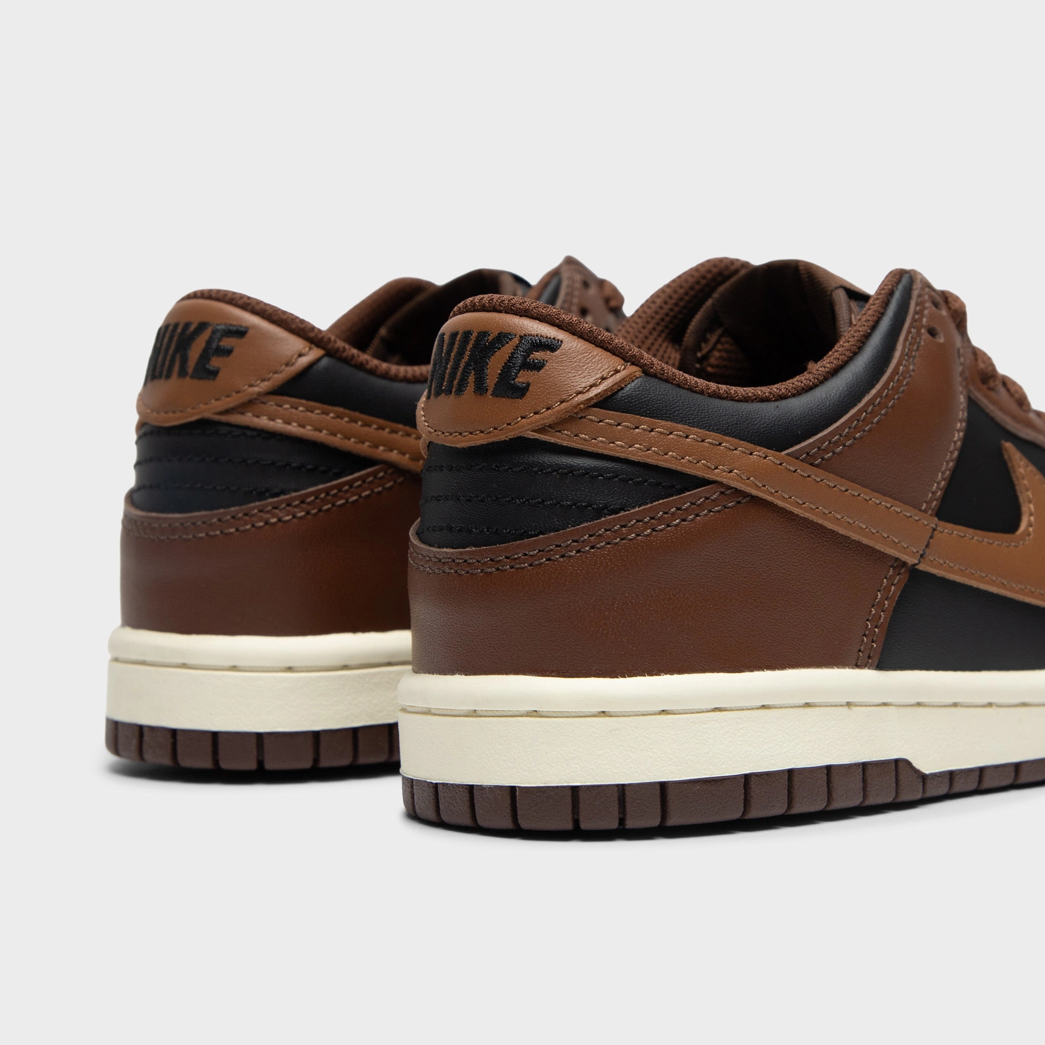 Nike Dunk Low GS Black / British Tan - Cacao Wow Mid Top Design Anti Slip Feature