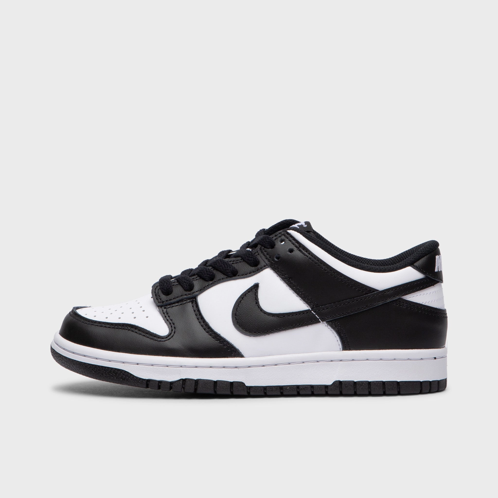 Nike Dunk Low GS White / Black - White Total Game Grip Lateral Containment Walls