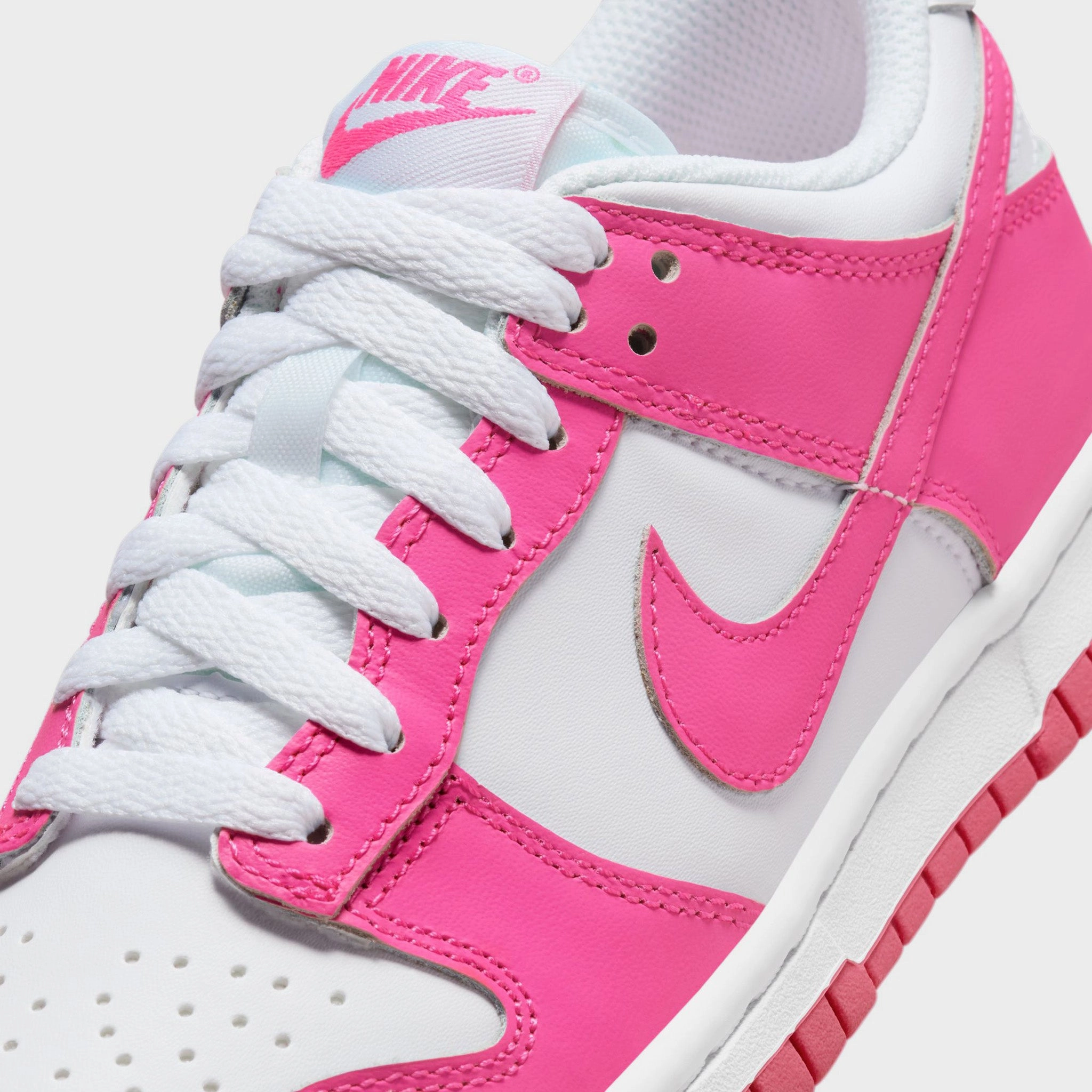 Adaptive Traction Technology Proprioceptive Feel Nike Dunk Low GS White / Laser Fuchsia
