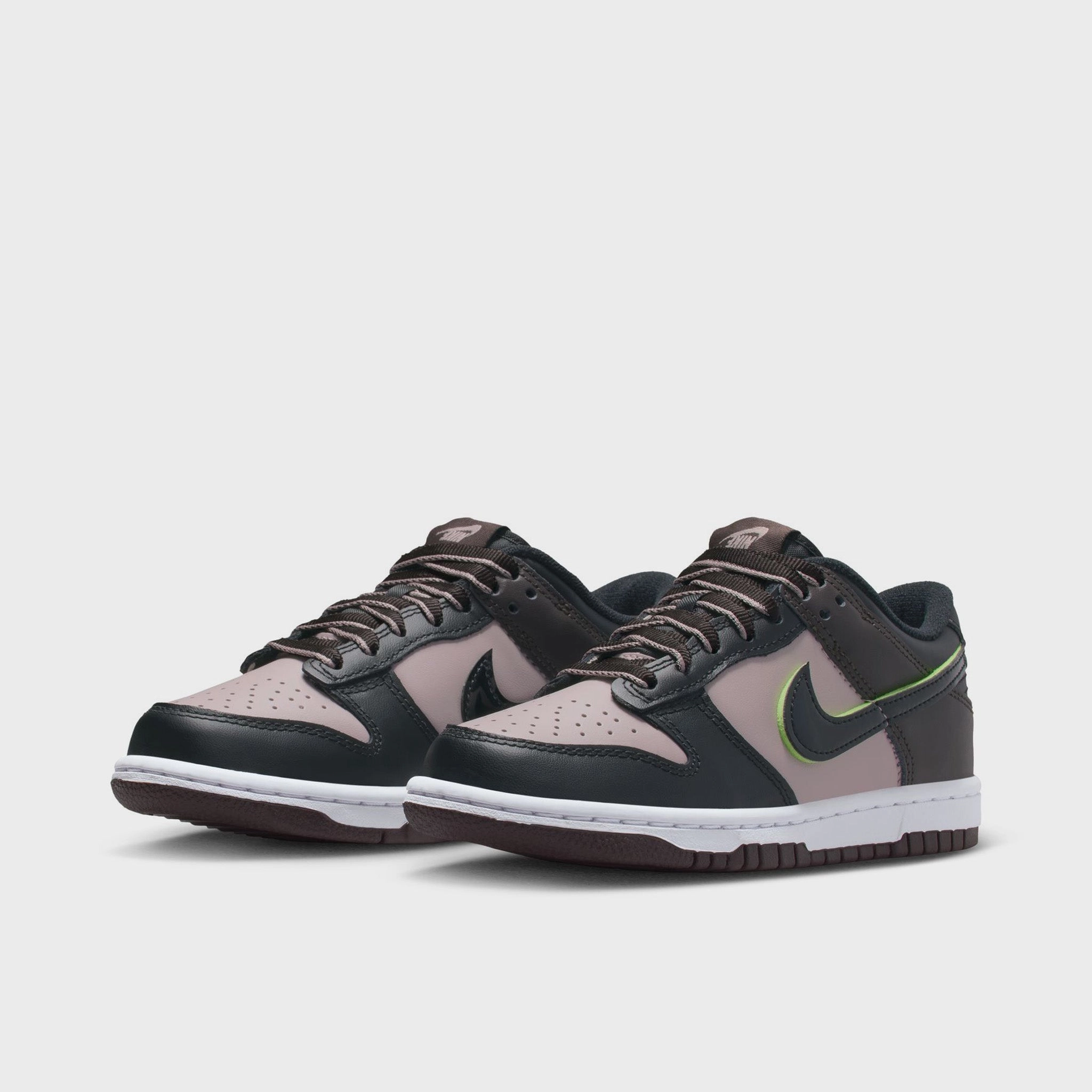 High-Quality Cushioning Speed Traction Area Nike Dunk Low SE GS Particle Rose / Black