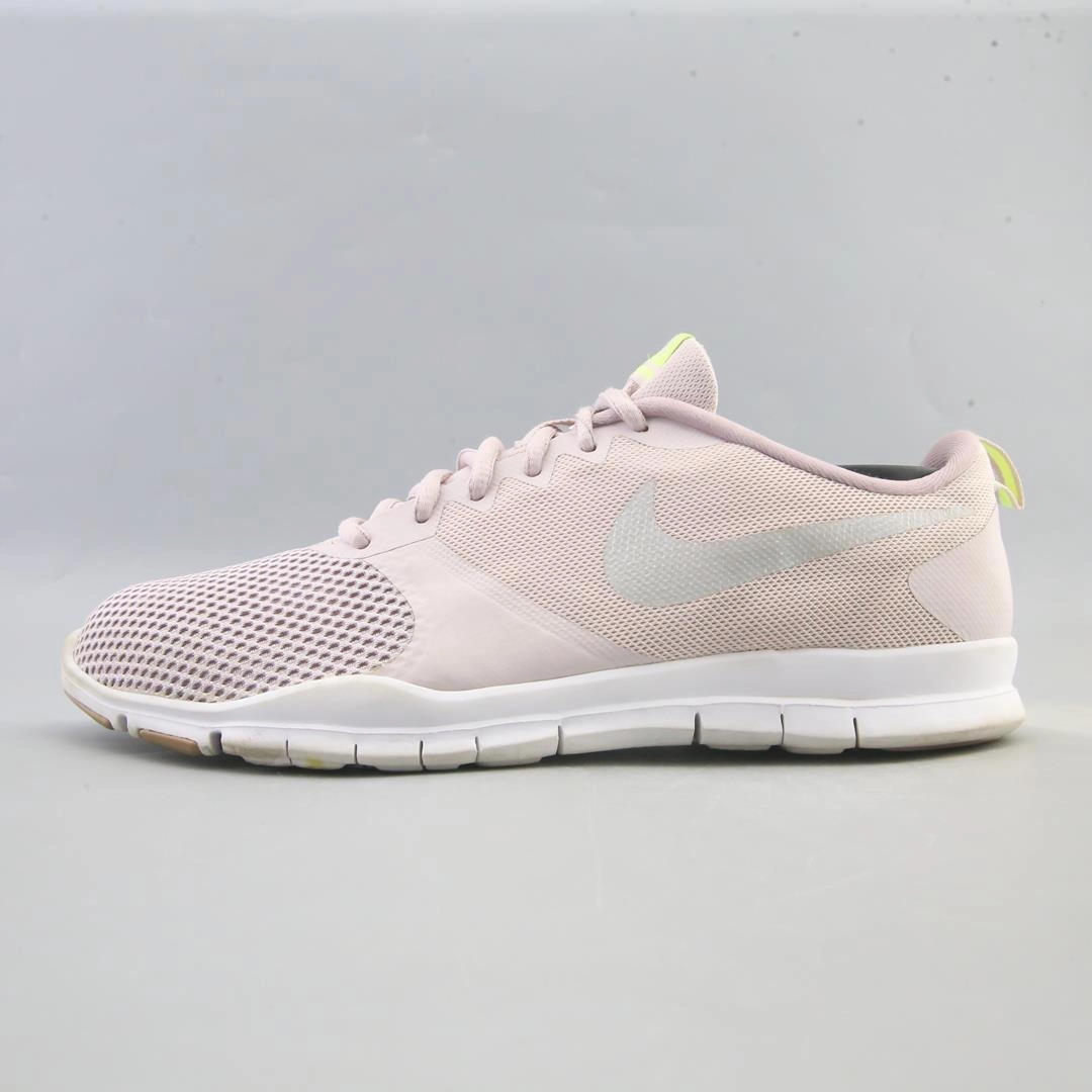 commuting shoes NIKE FLEX ESSENTIAL TR