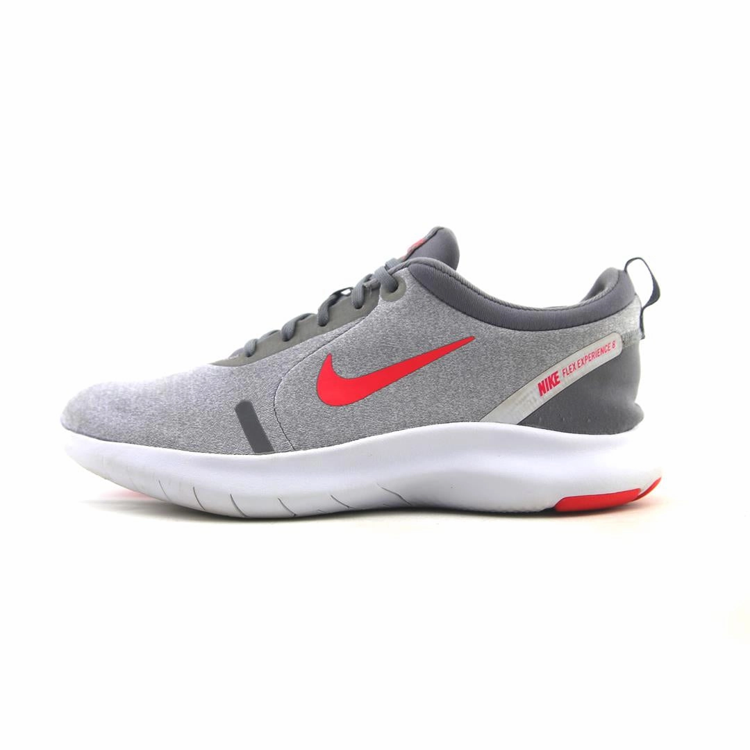 NIKE FLEX EXPERIENCE RN 8 running in a spinning studio shoes professional athletes' shoes