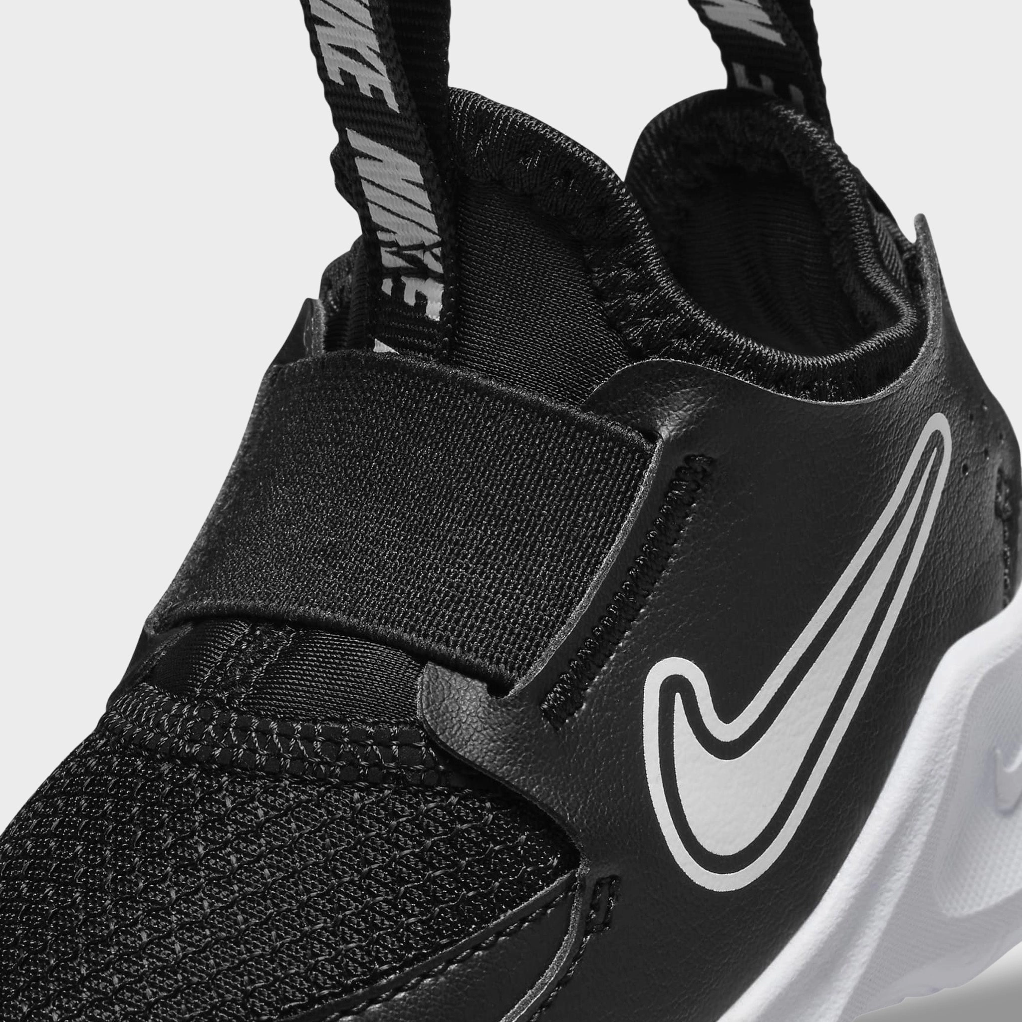 Nike Flex Runner 3 TD Black / White rubber Clear Step