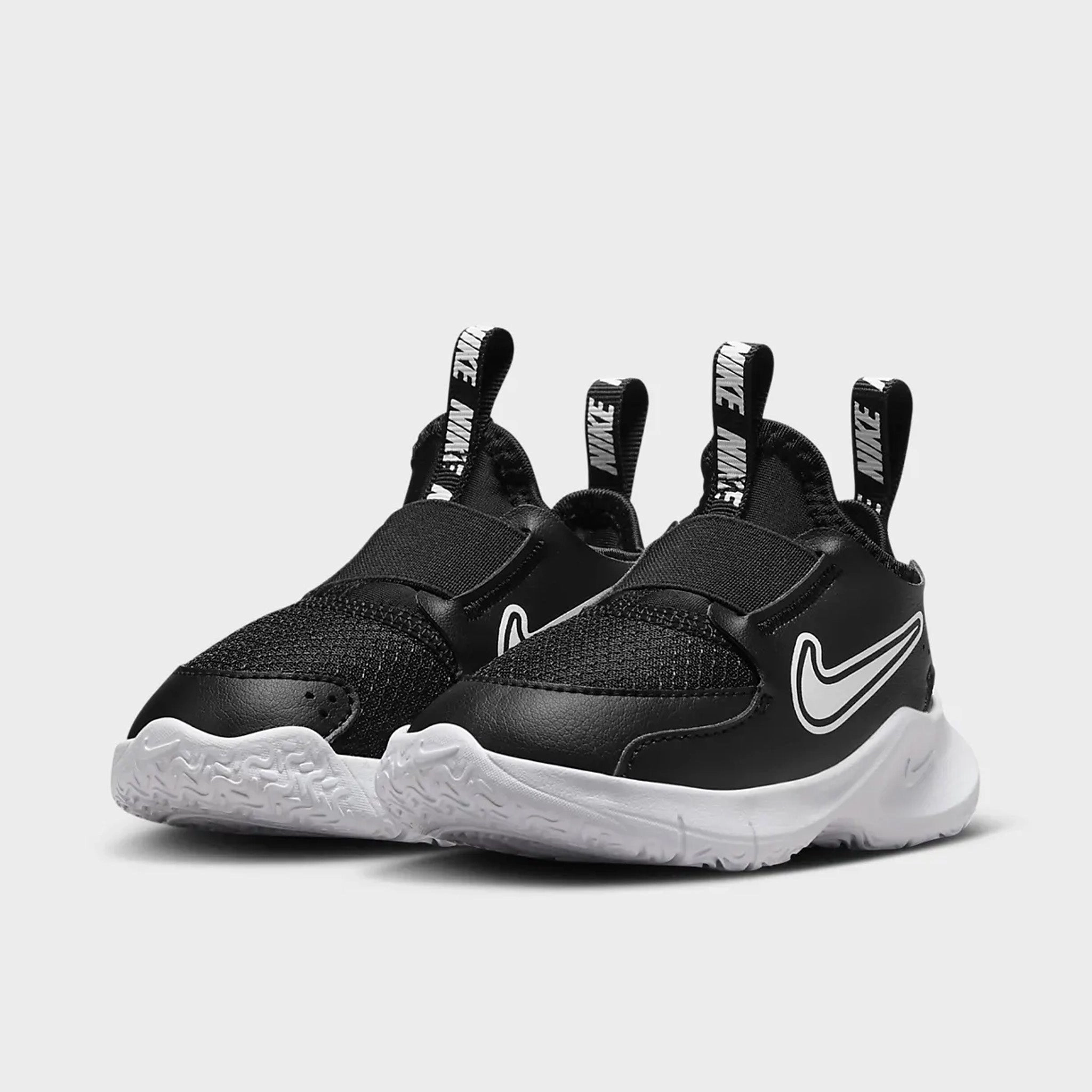 Holiday Style Slim Look Nike Flex Runner 3 TD Black / White