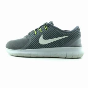 running at night NIKE FREE RN CMTR