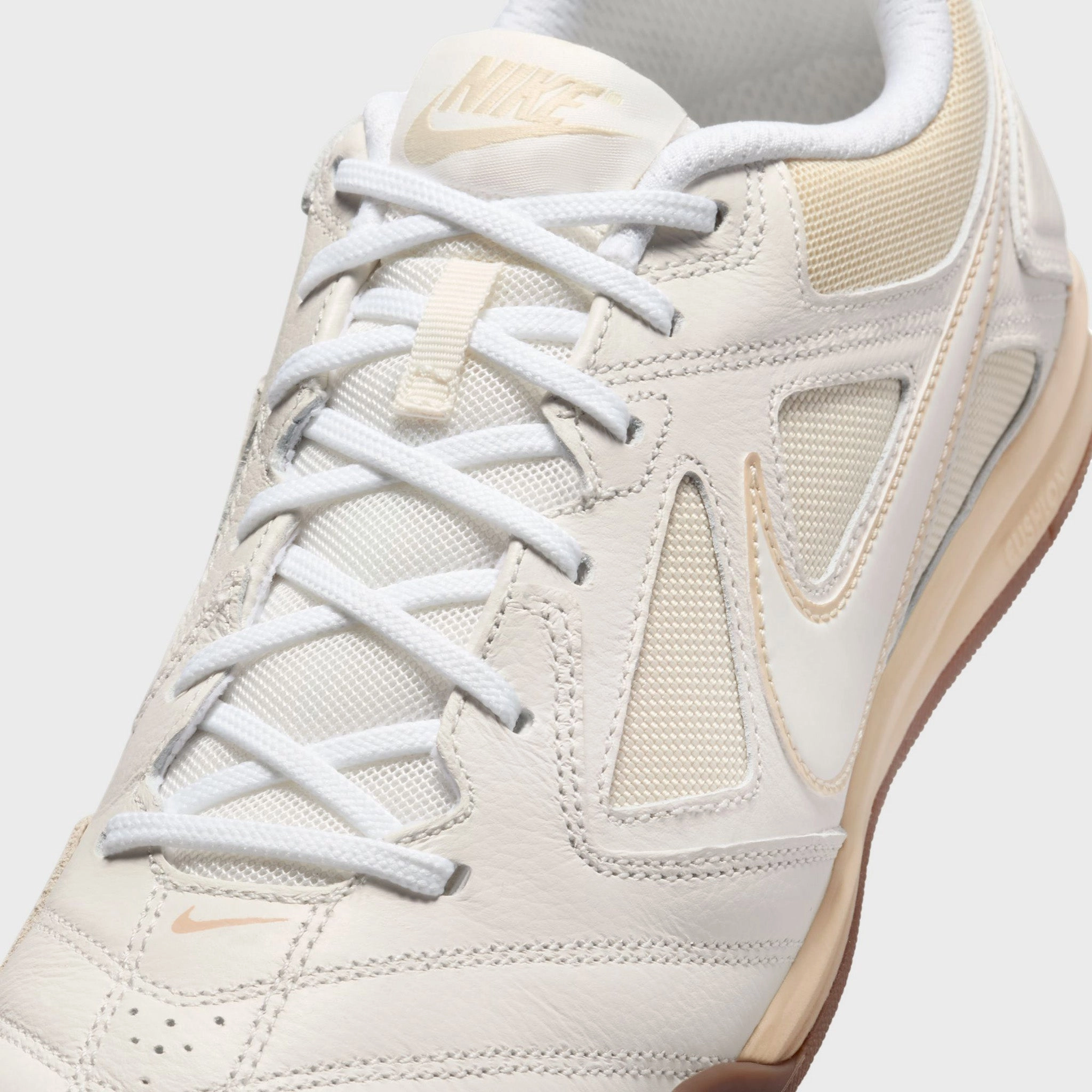 Open Feel Practical Walk Nike Gato Salt / Light Khaki - White