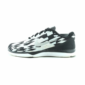 NIKE IN SEASON 6 StrapClosure