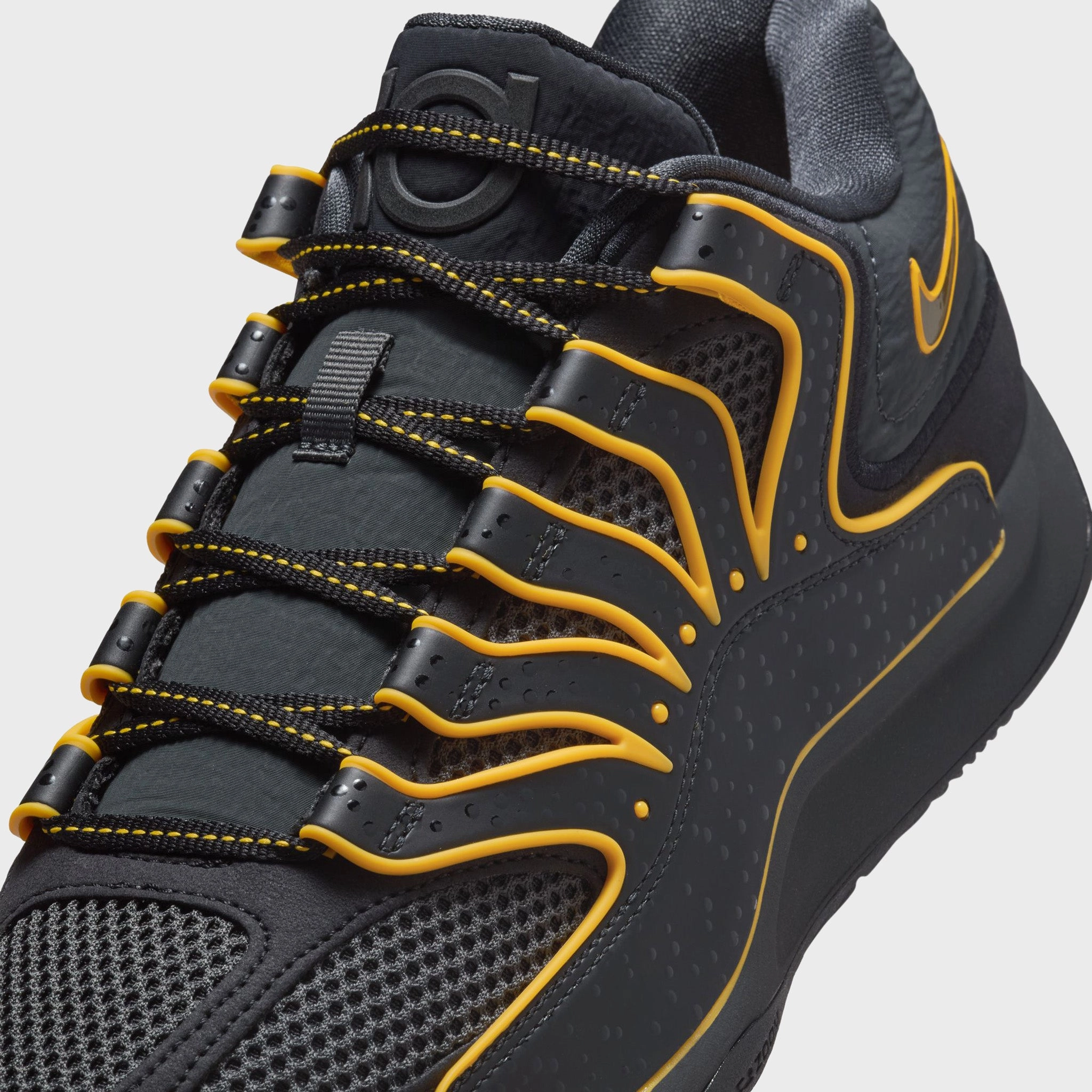 Nike KD 18 Black / University Gold - Anthracite Supportive Midfoot Cage Wide Toe Box Optimized