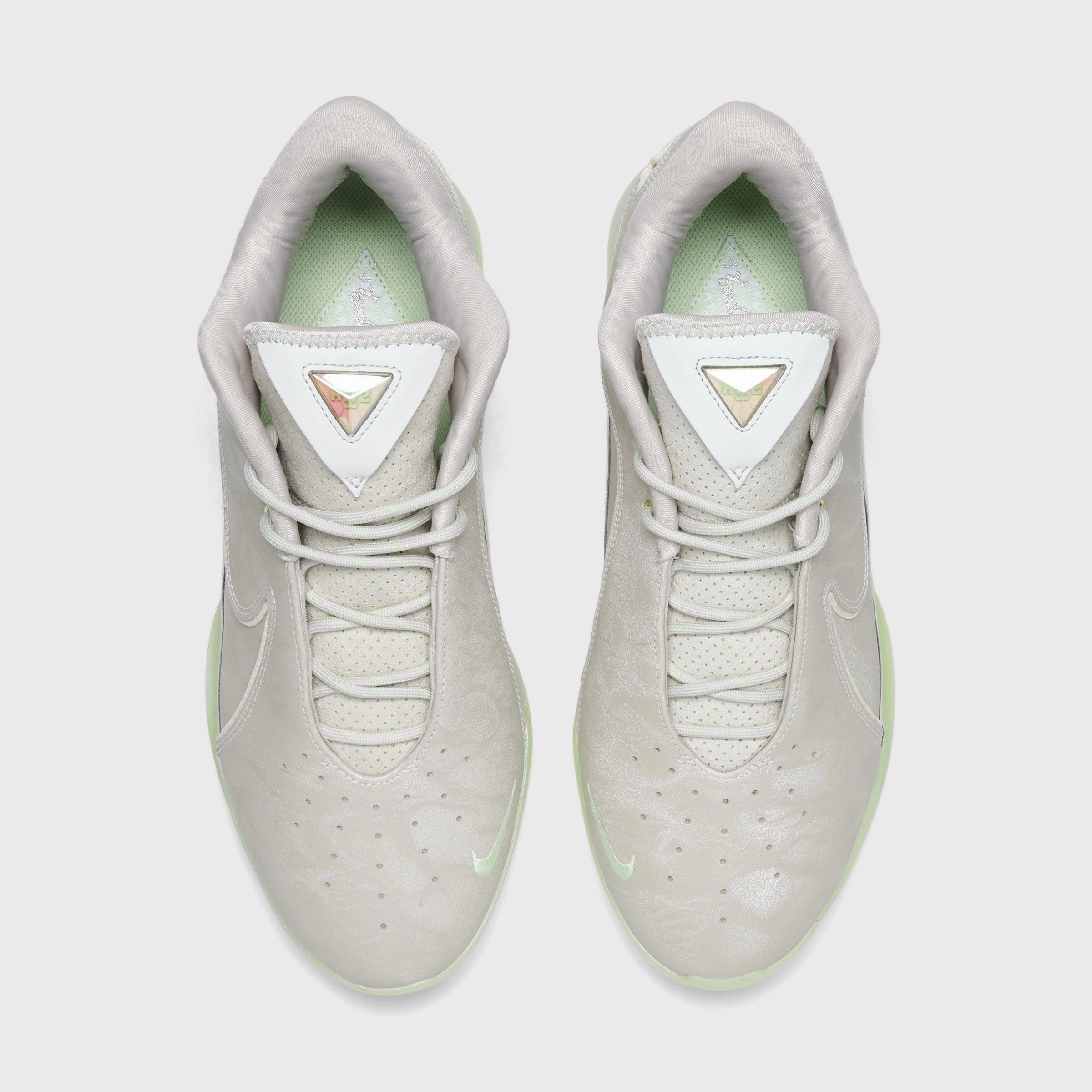 Pressure Relief Footbed Nike Lebron XXII Light Bone / Soft Pearl - Vapor Green