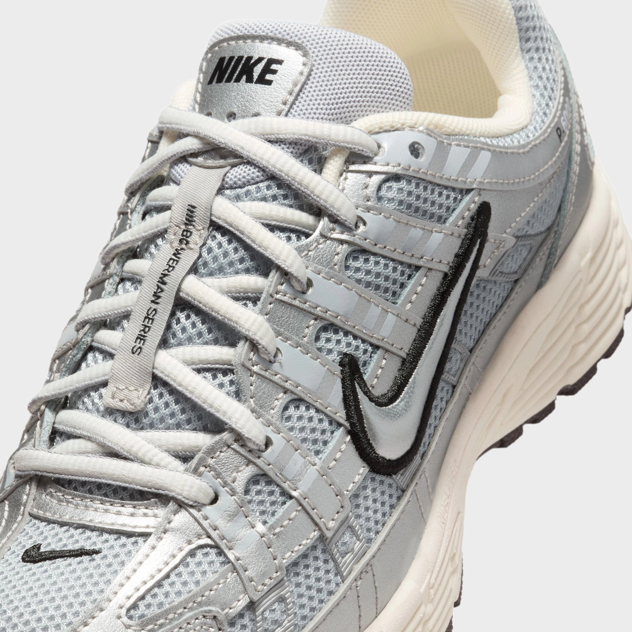 Cushioned heel Nike P-6000 GS Metallic Silver / Black