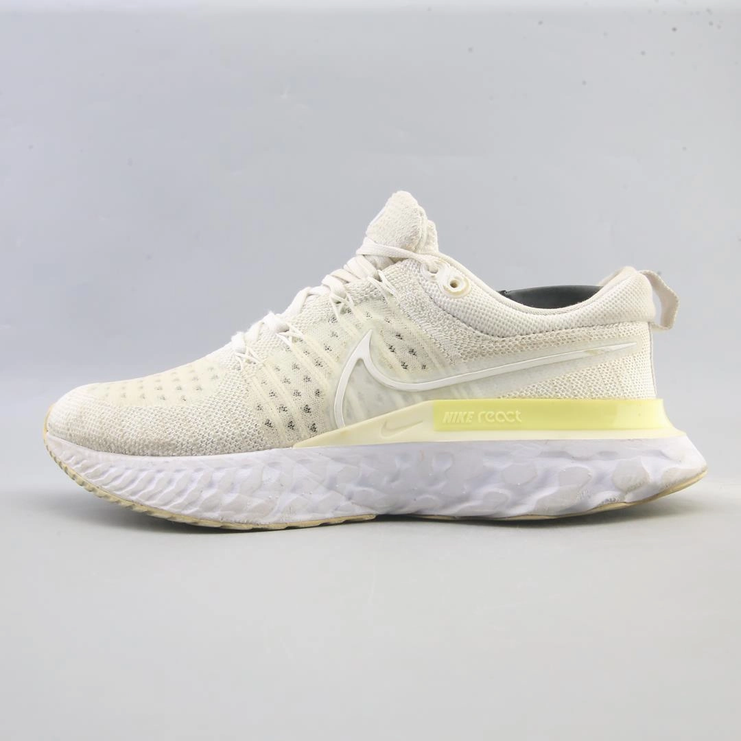 NIKE  REACT INFINITY RUN FLYKNIT 2 Lightweight vertical - design shoes