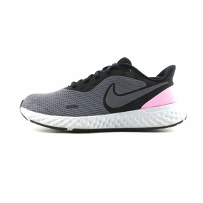 Soft To The Touch NIKE REVOLUTION 5