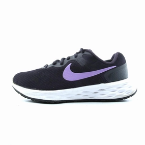 Trendy Look NIKE REVOLUTION 6