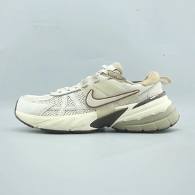NIKE  V2K RUN Balanced Heel To Toe Drop Mind Strong Anatomical Heel Shape