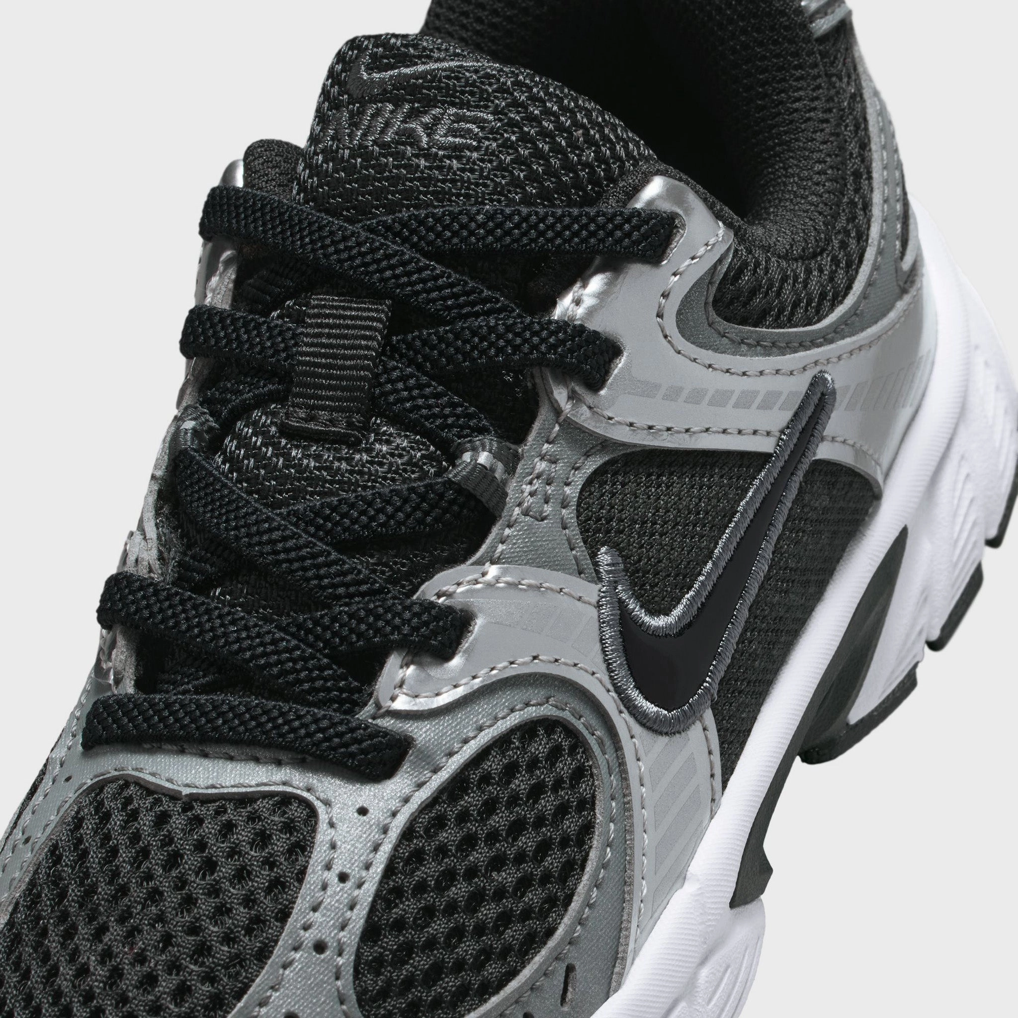 Nike V5 RNR PS Black / Black - Anthracite Lace   Up Style