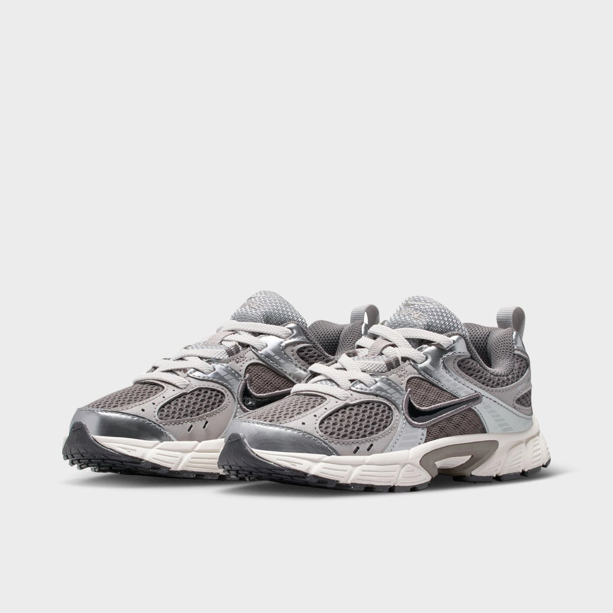Fresh Looks Nike V5 RNR PS Cave Stone / Black - College Grey