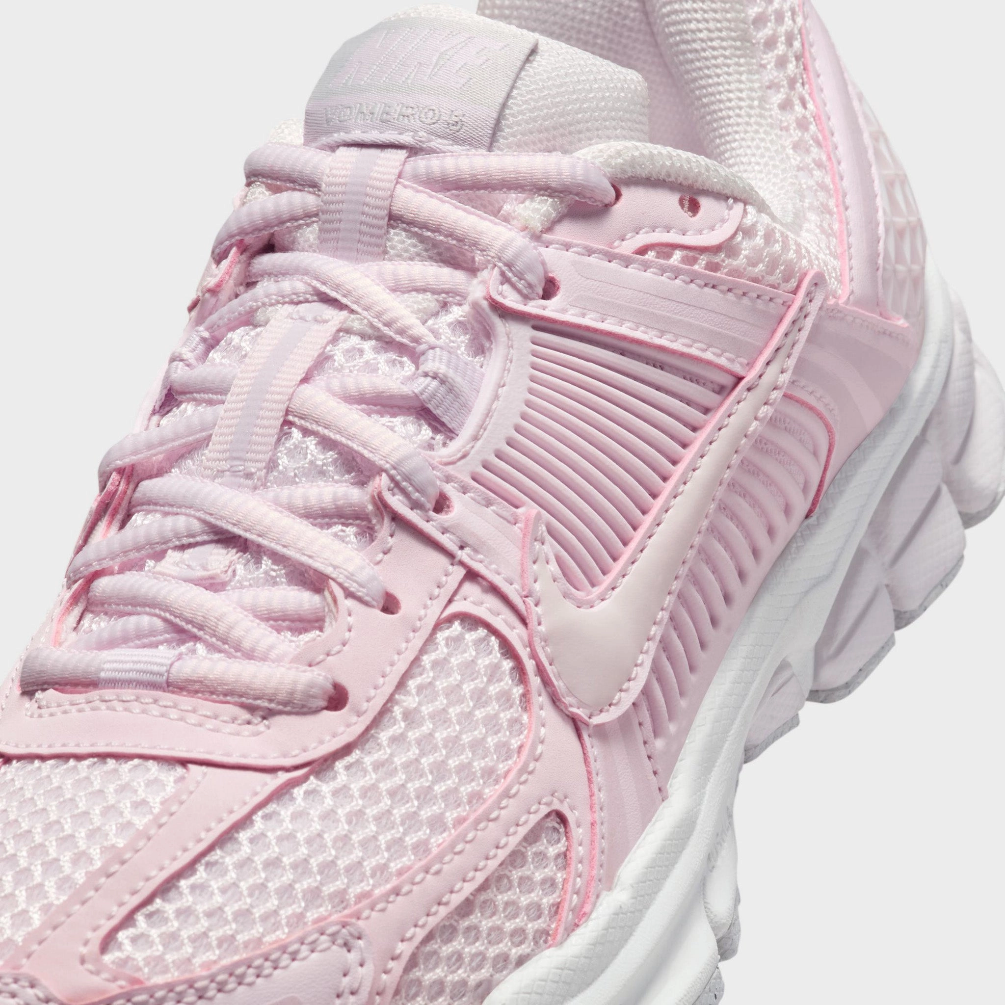 Nike Vomero 5 GS Pearl Pink / Vast Grey - Bleached Lilac Cozy Interior Street Trend