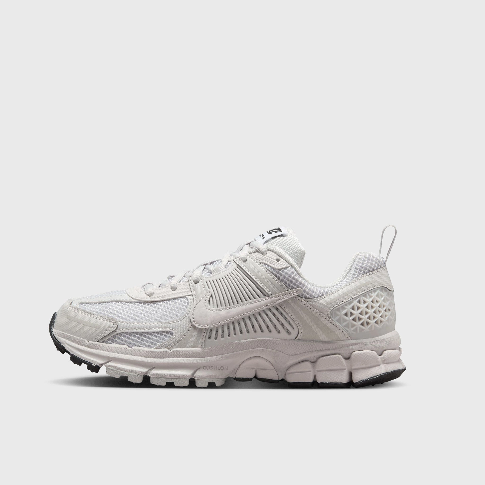 Nike Vomero 5 GS White / Vast Grey - Black Light Layers Soft Hike