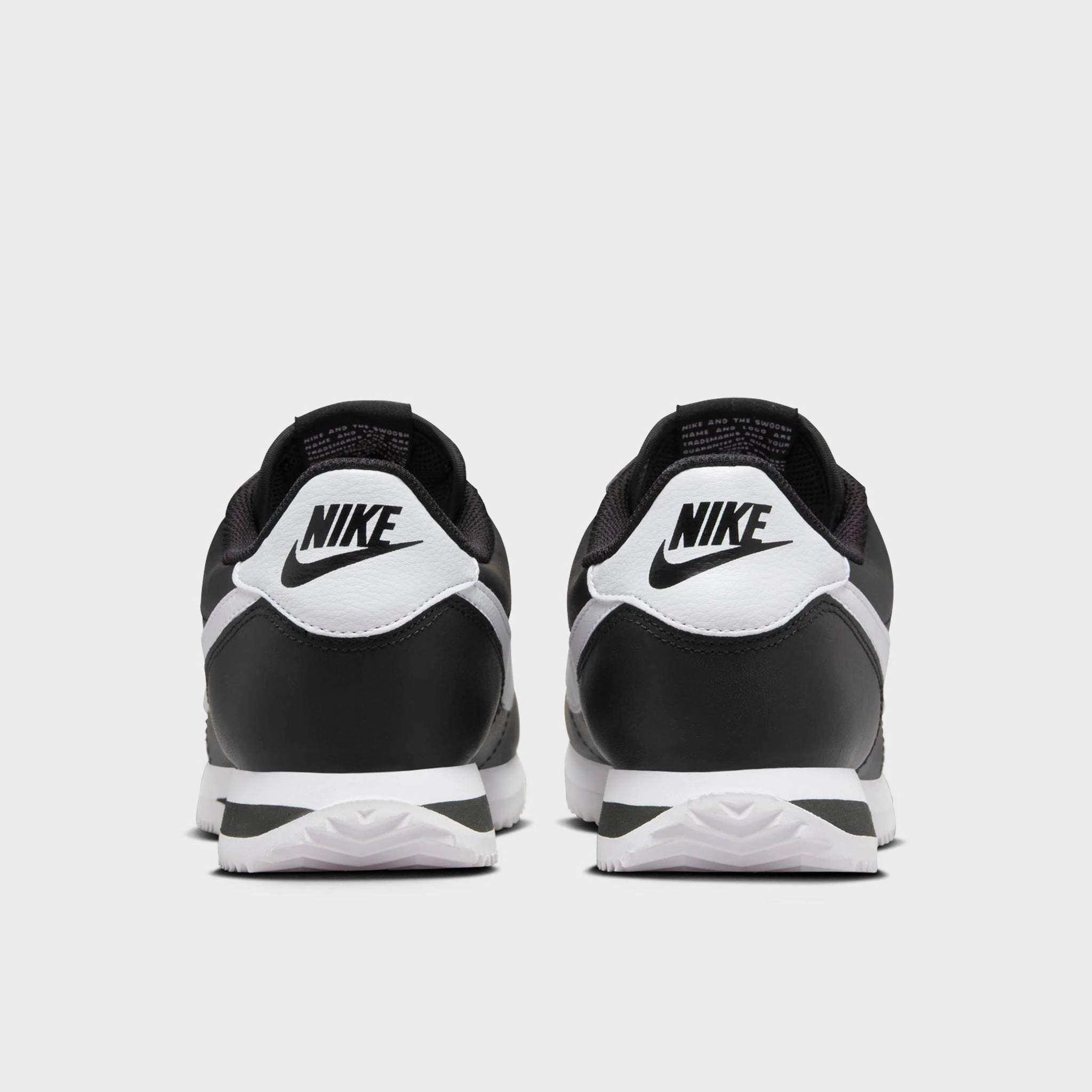 Rock Hike Stain Resistant Nike Women's Cortez Black / White