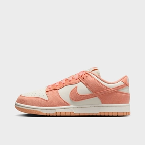 cushioning technology Nike Women's Dunk Low Soft Pearl / Apricot Agate - White