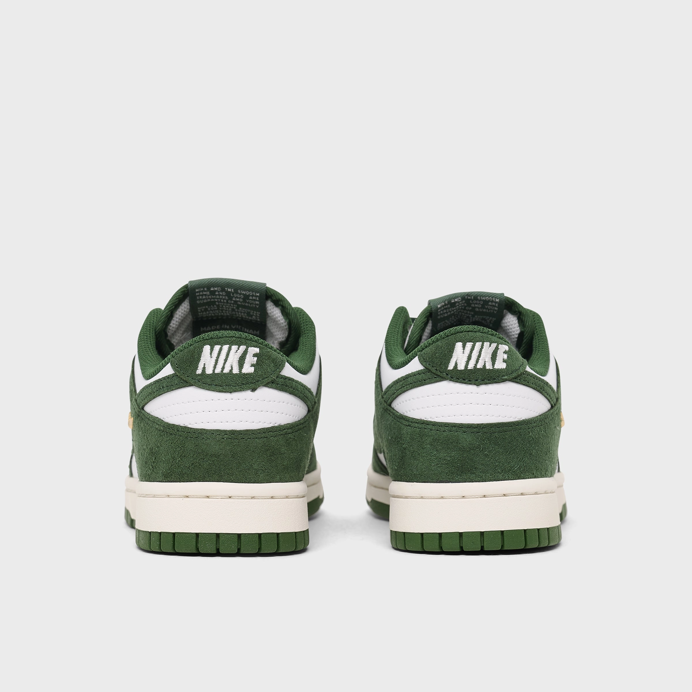 Lockdown fit High-Performance Support Nike Women's Dunk Low Summit White / Gorge Green - Sail