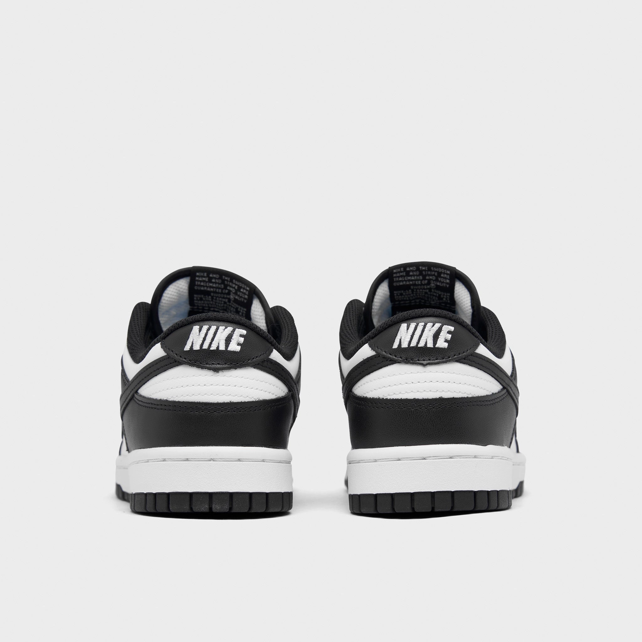 Clutch Time Nike Women's Dunk Low White / Black - White