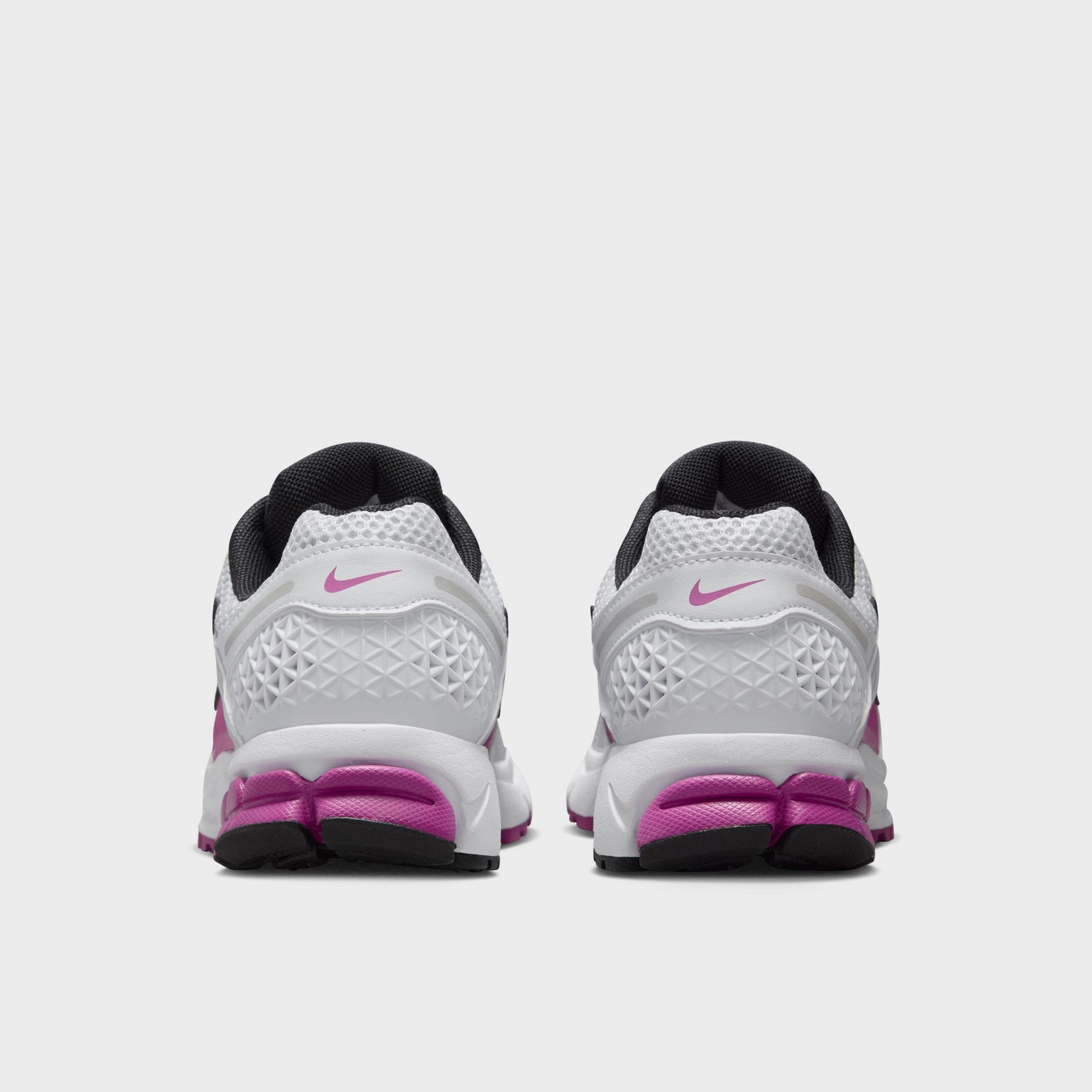 Nike Women's Zoom Vomero 5 White / Metallic Platinum - Pure Platinum Warm Step Comfortable Style